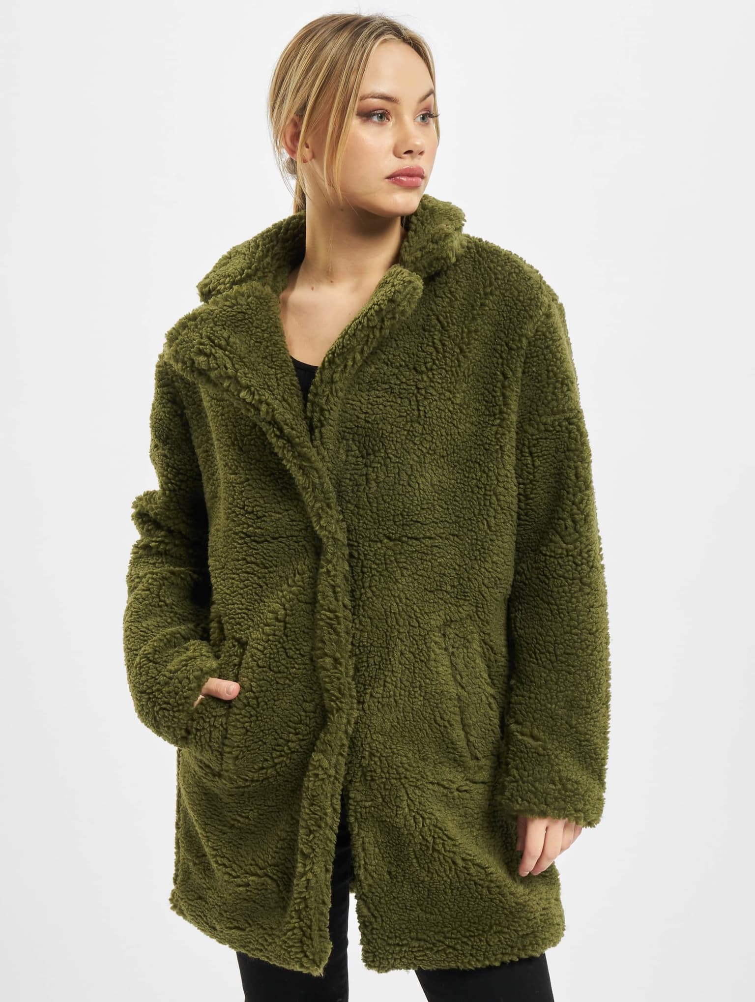 Urban Classics Ladies Oversized Sherpa Coat – Bild 3