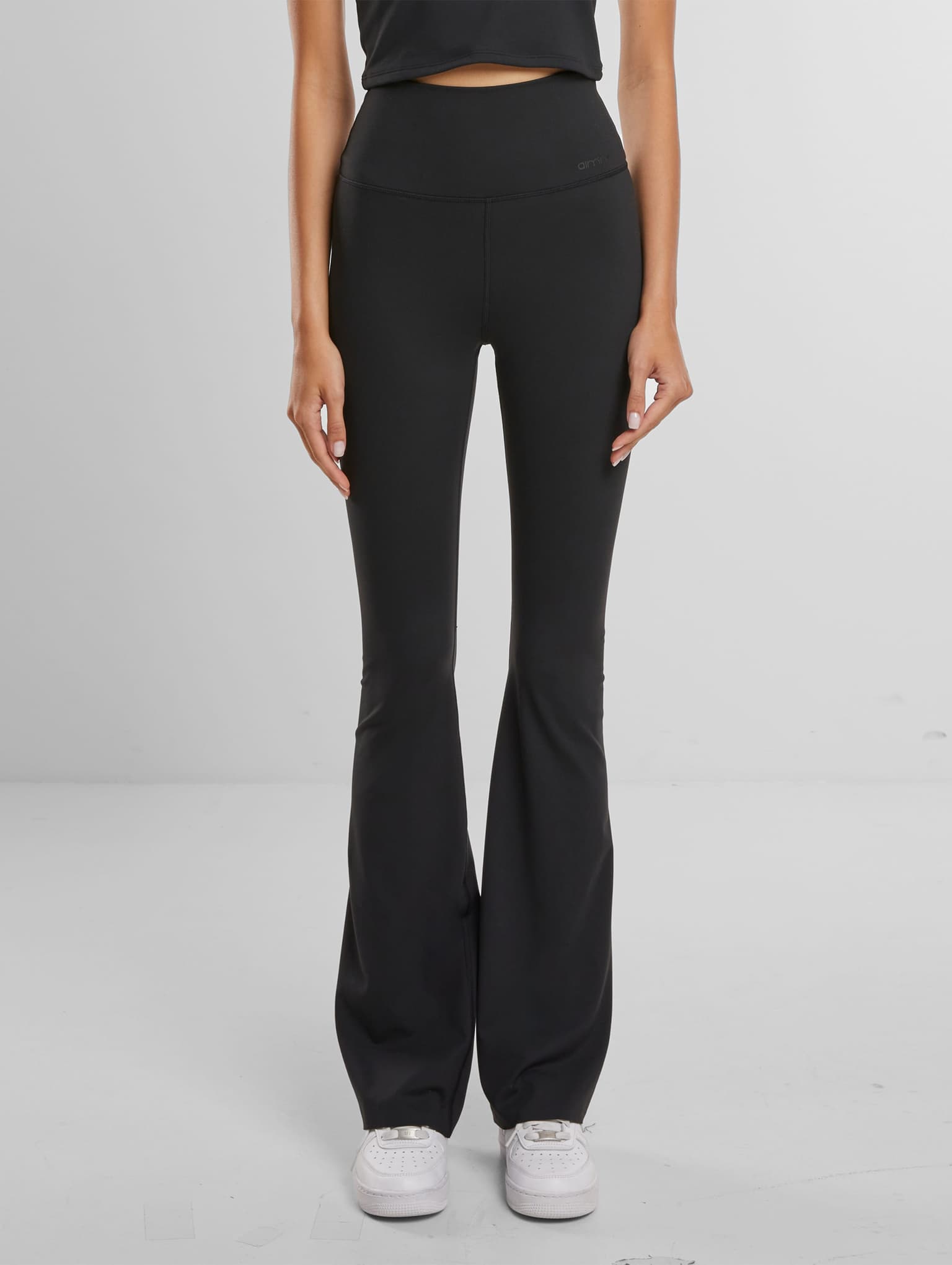 AMN-243-TIG -23040026-010 AIMN Sense Flare Tights – Bild 3