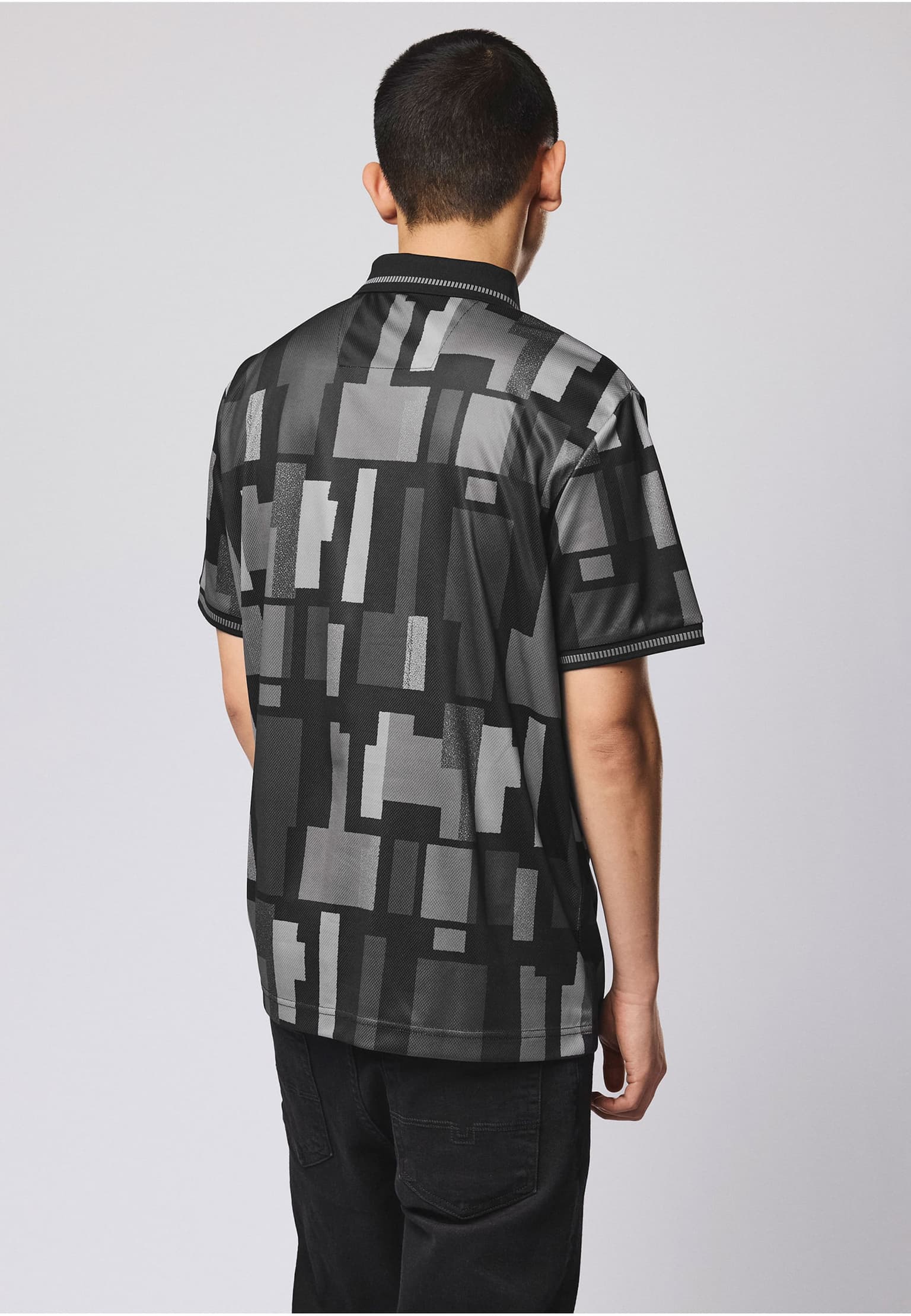 Weekend Offender KIFFAN FOOTBALL SHIRT – Bild 2