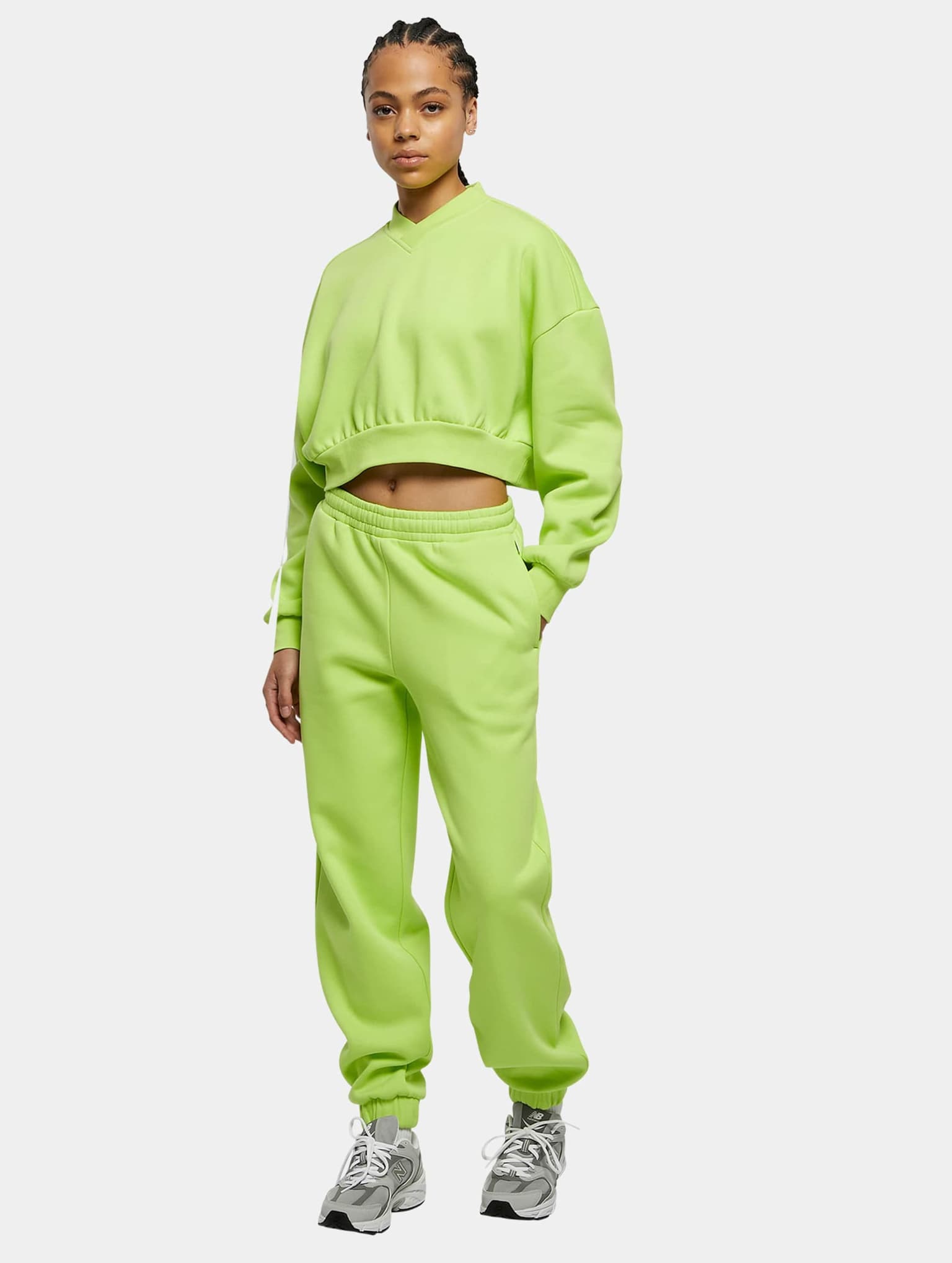 Urban Classics Ladies Cropped V-Neck – Bild 4