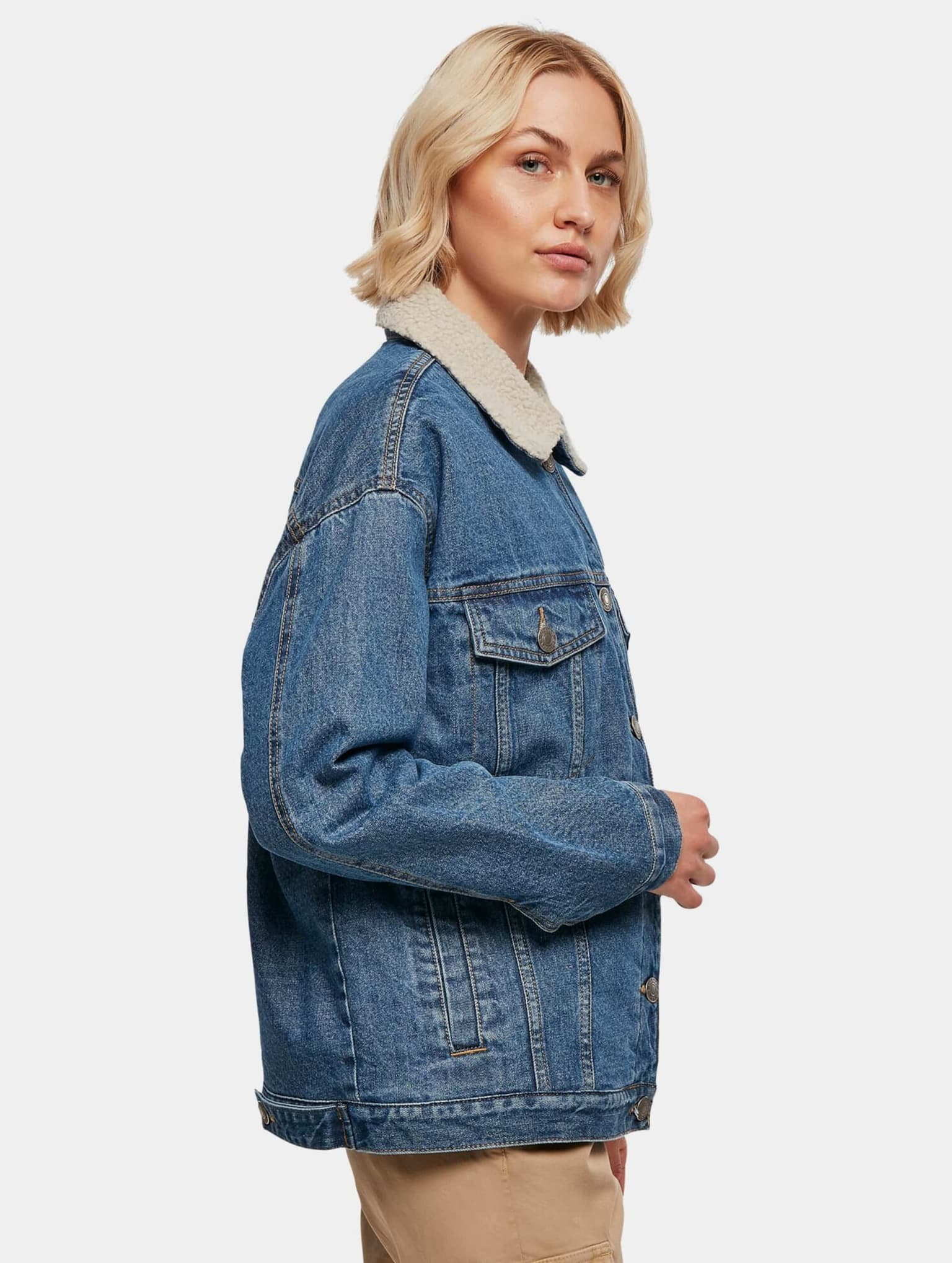 Urban Classics Ladies Oversized Sherpa Denim Jacket – Bild 4