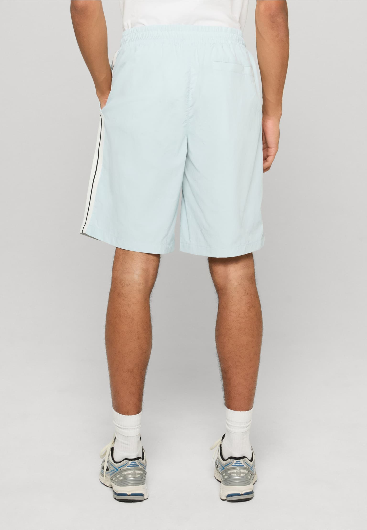 Urban Classics Board Short With Patched Stripe – Bild 2