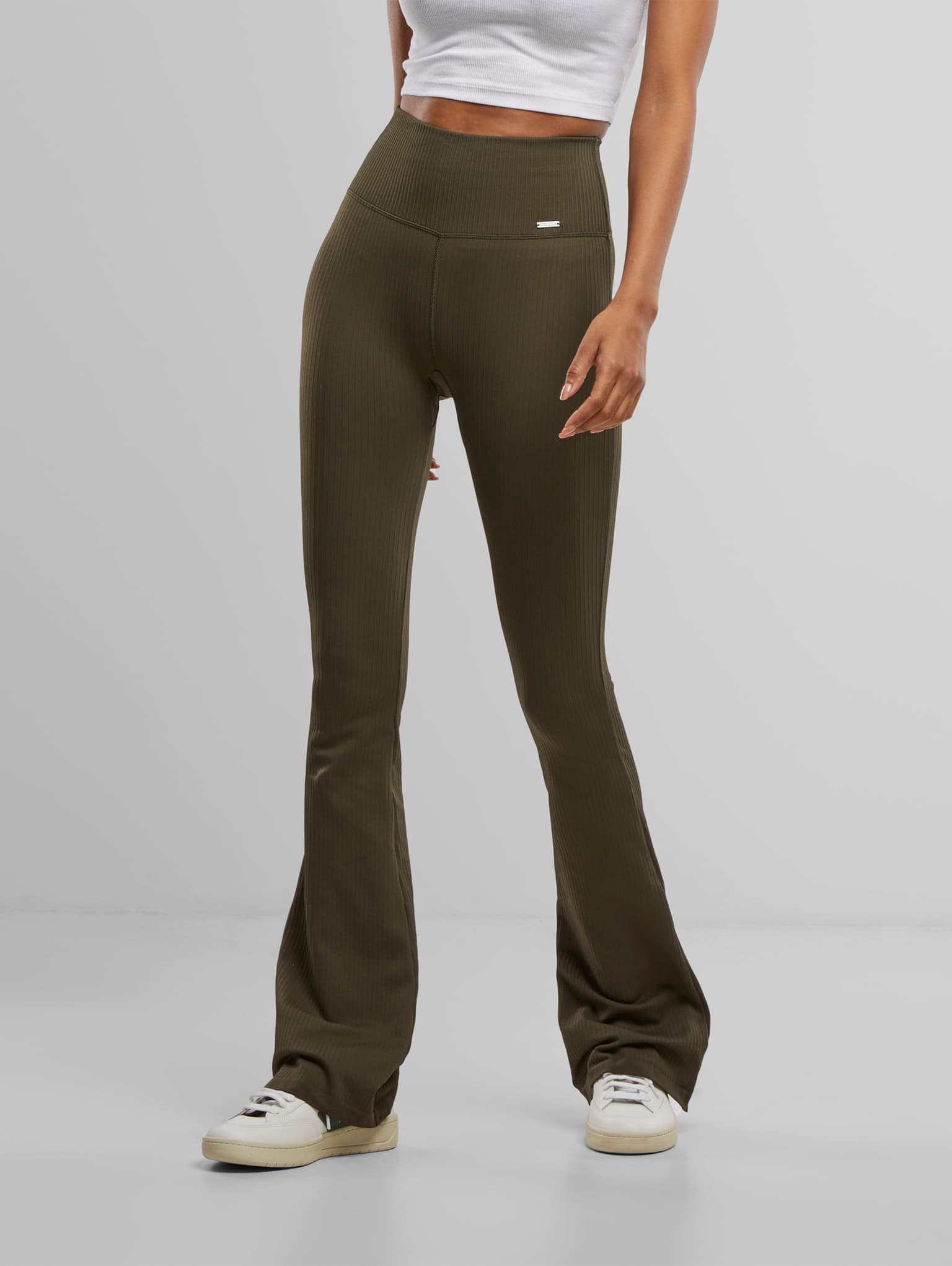 aimn AMN-244-TIG-23080081-067 Ribbed Seamless Flare Tights