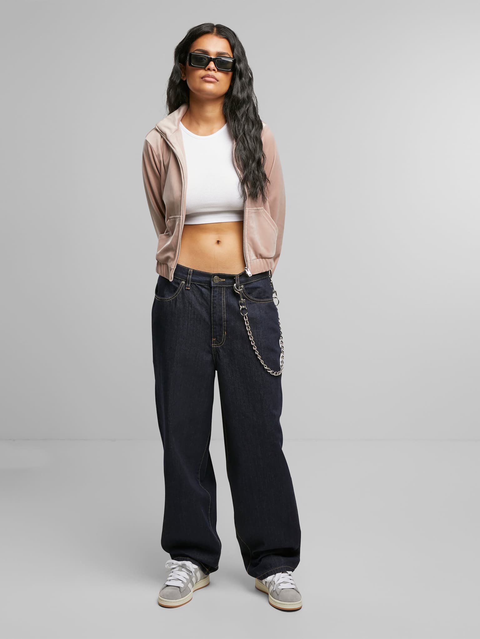 Urban Classics Ladies Short Velvet Track Übergangsjacke – Bild 4