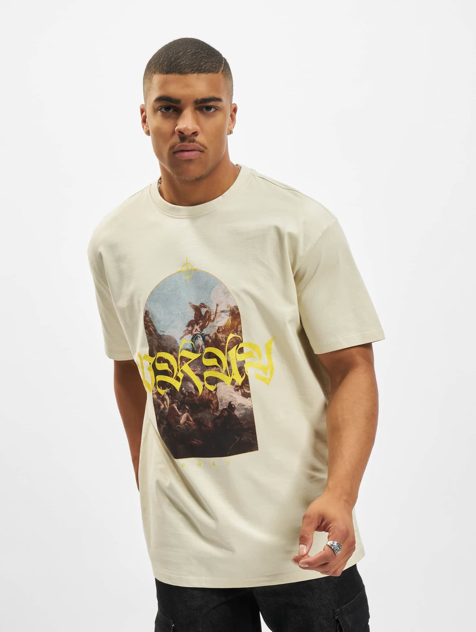 Mister Tee Upscale Pray Painting Oversize