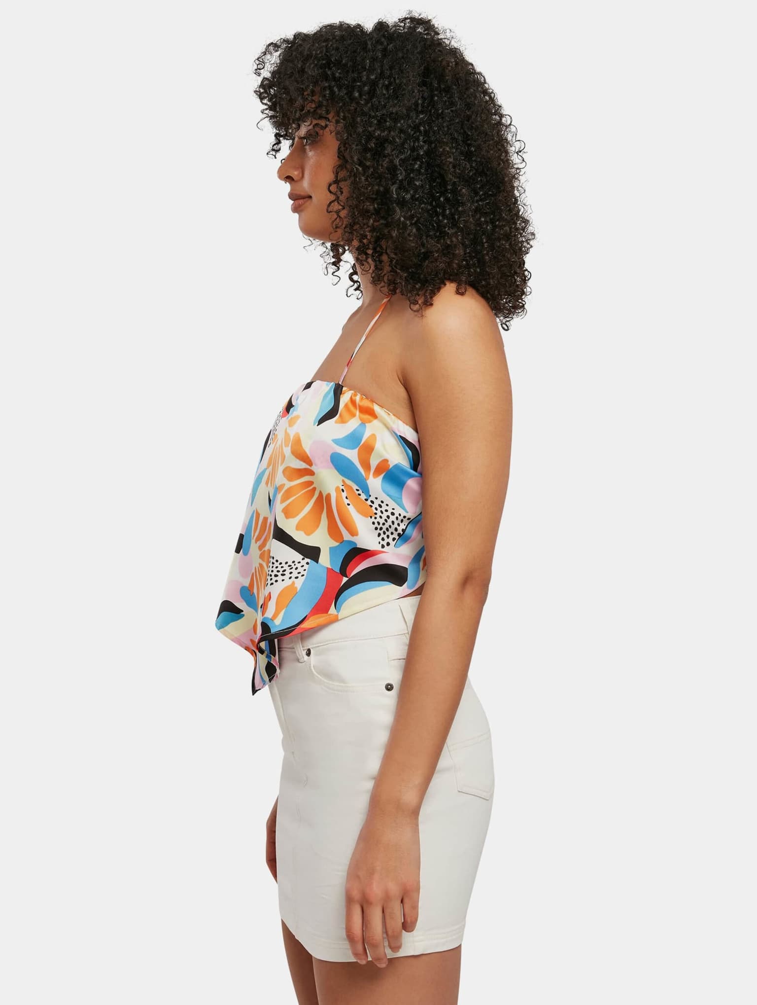 Urban Classics Ladies Cropped AOP Satin Triangle Top – Bild 3