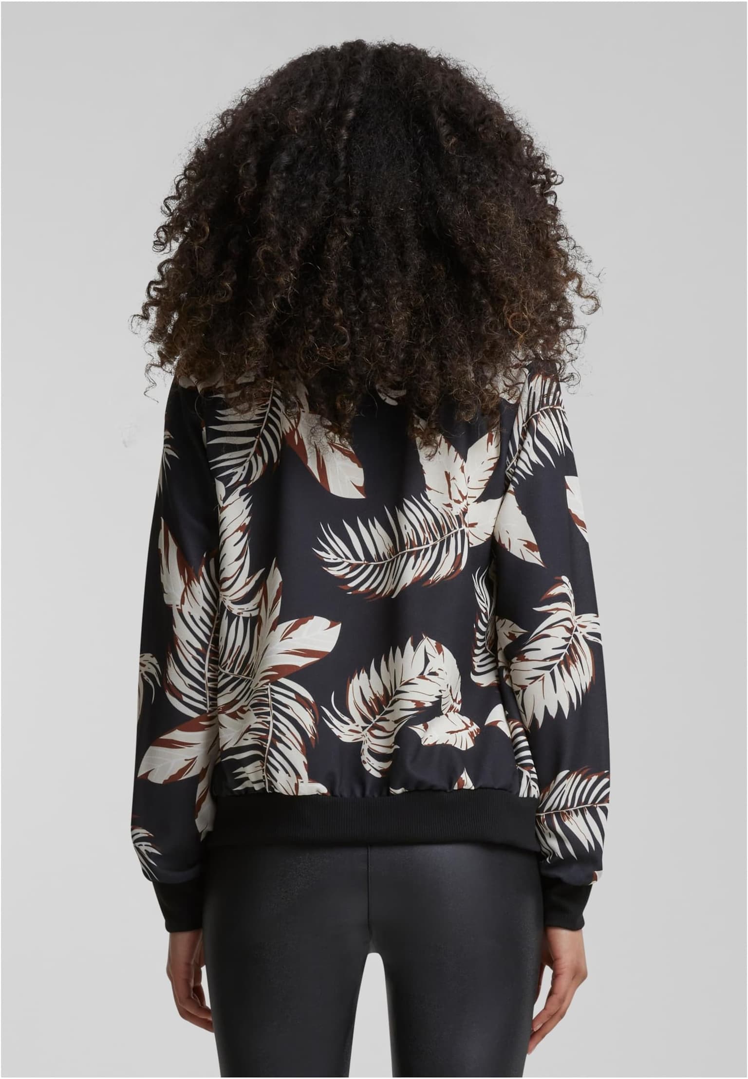 Cloud5ive Damen Blouson Bomberjacke mit Blätter Print – Bild 2