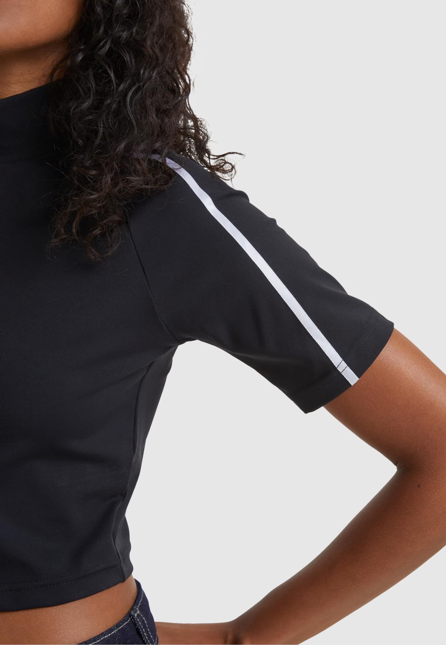Urban Classics Ladies High Neck Short Tee – Bild 4