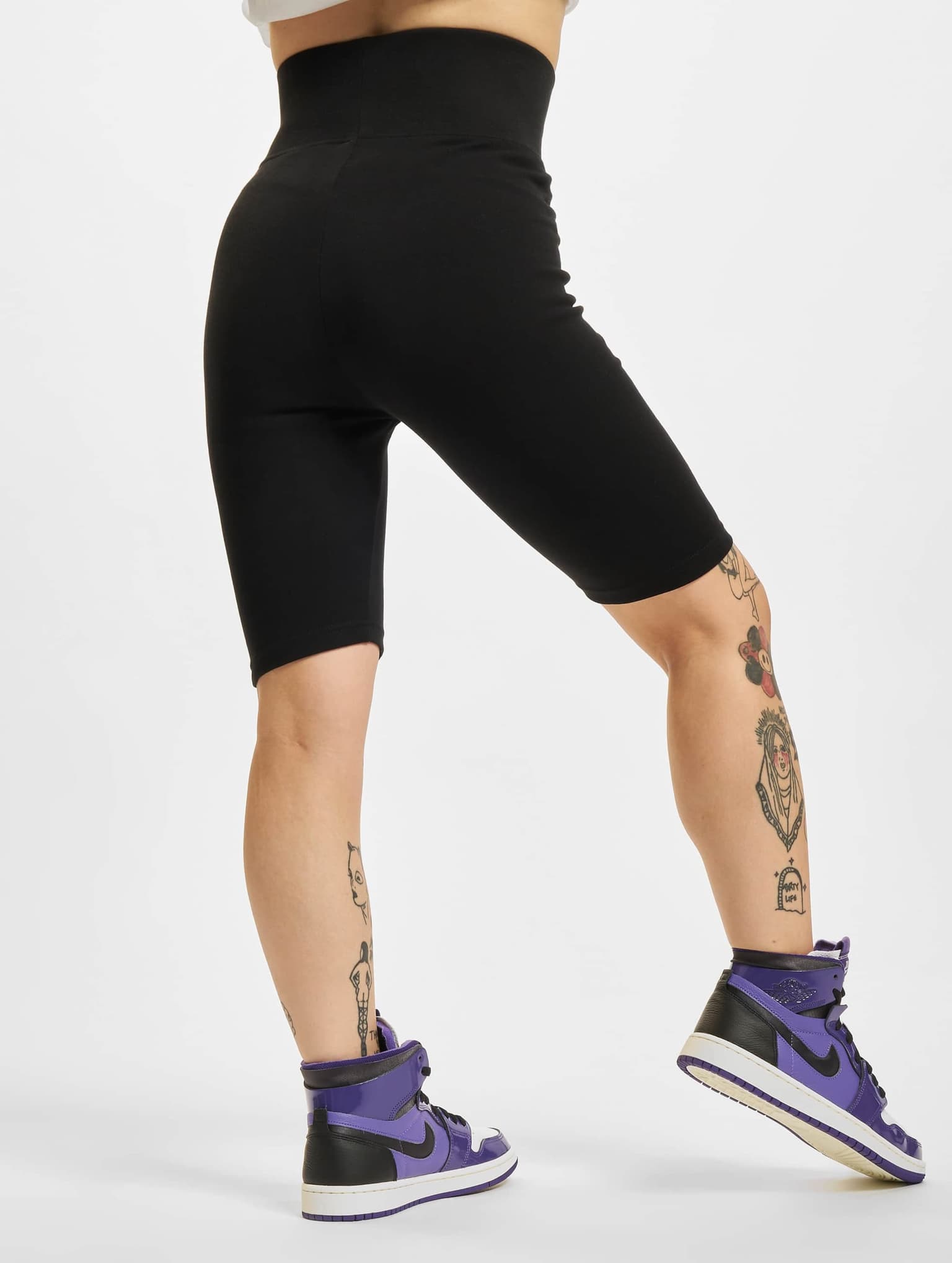 Urban Classics Ladies High Waist Cycle Short – Bild 2