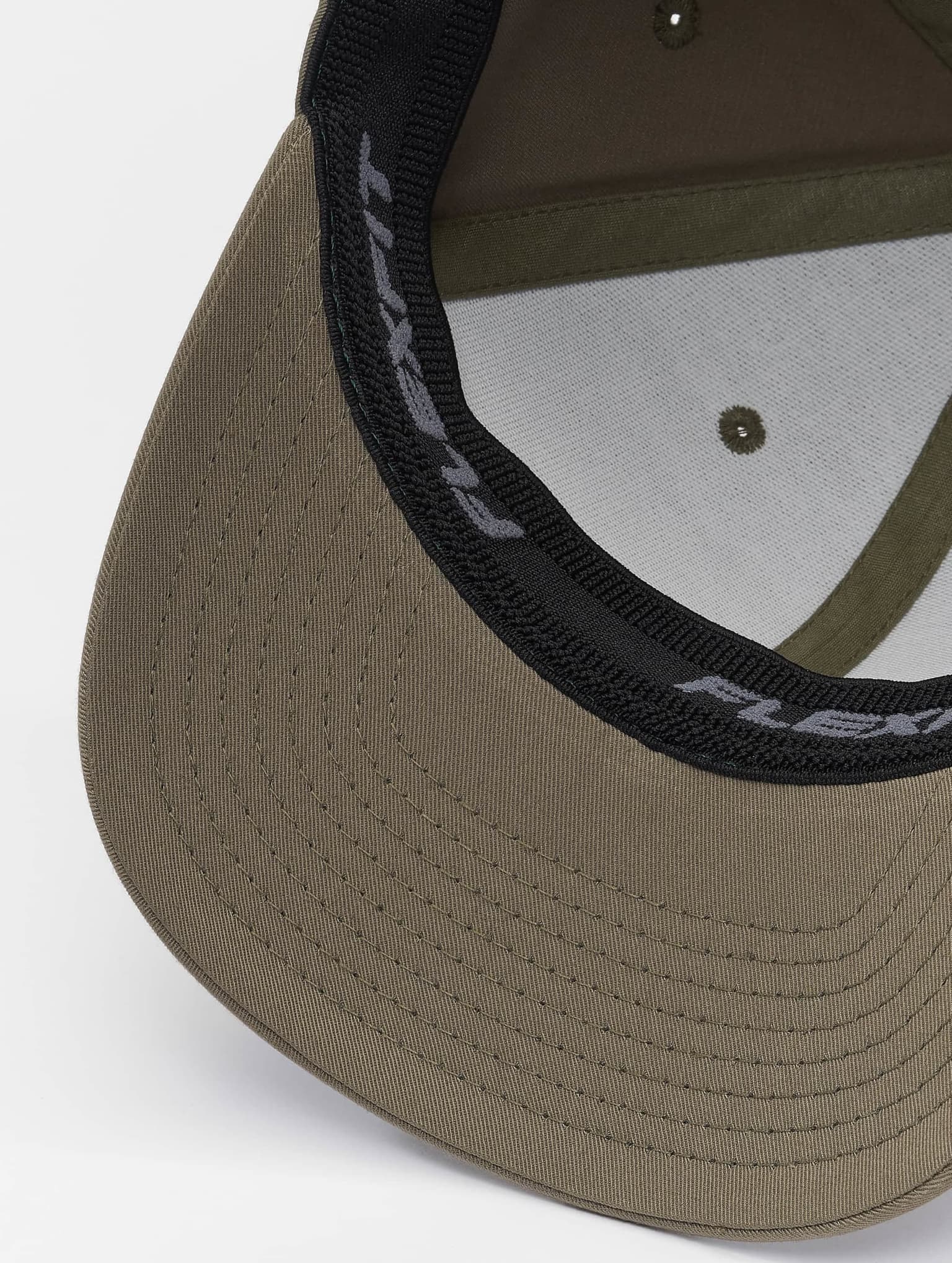 Flexfit Essentials Polyester Cap – Bild 3