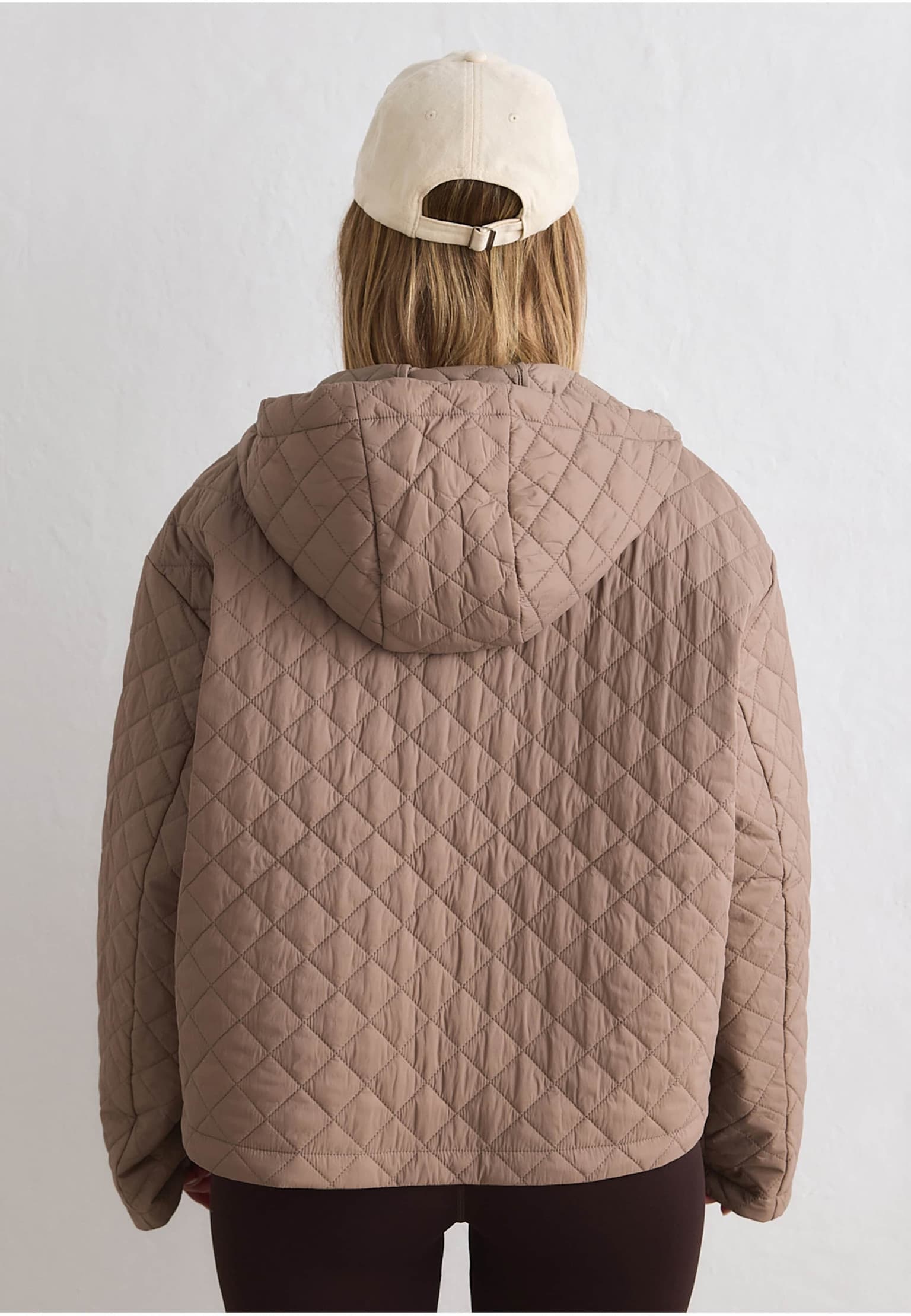 aimn Cropped Quilted Anorak – Bild 2