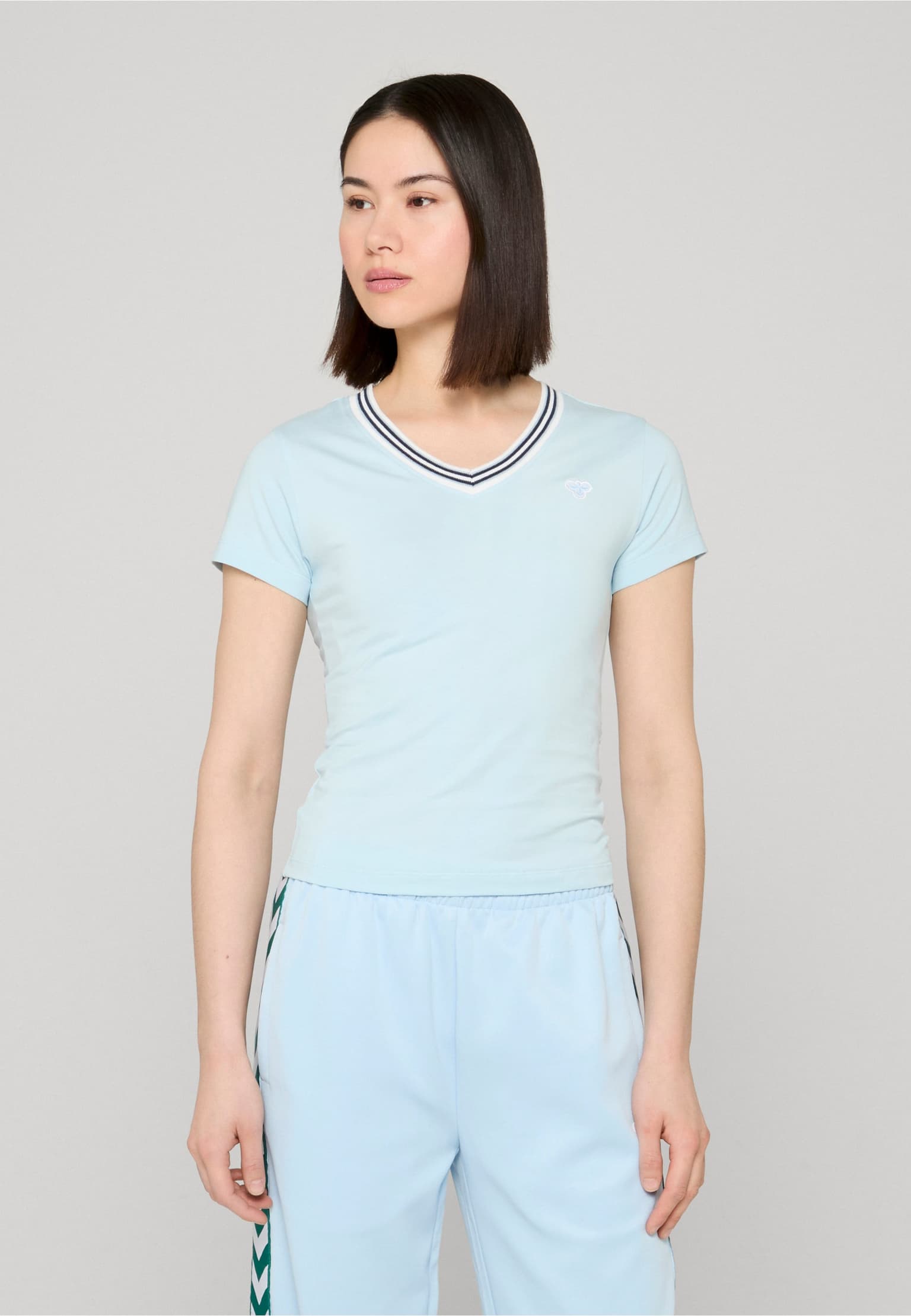 Hummel V-Neck Logotape T-Shirt