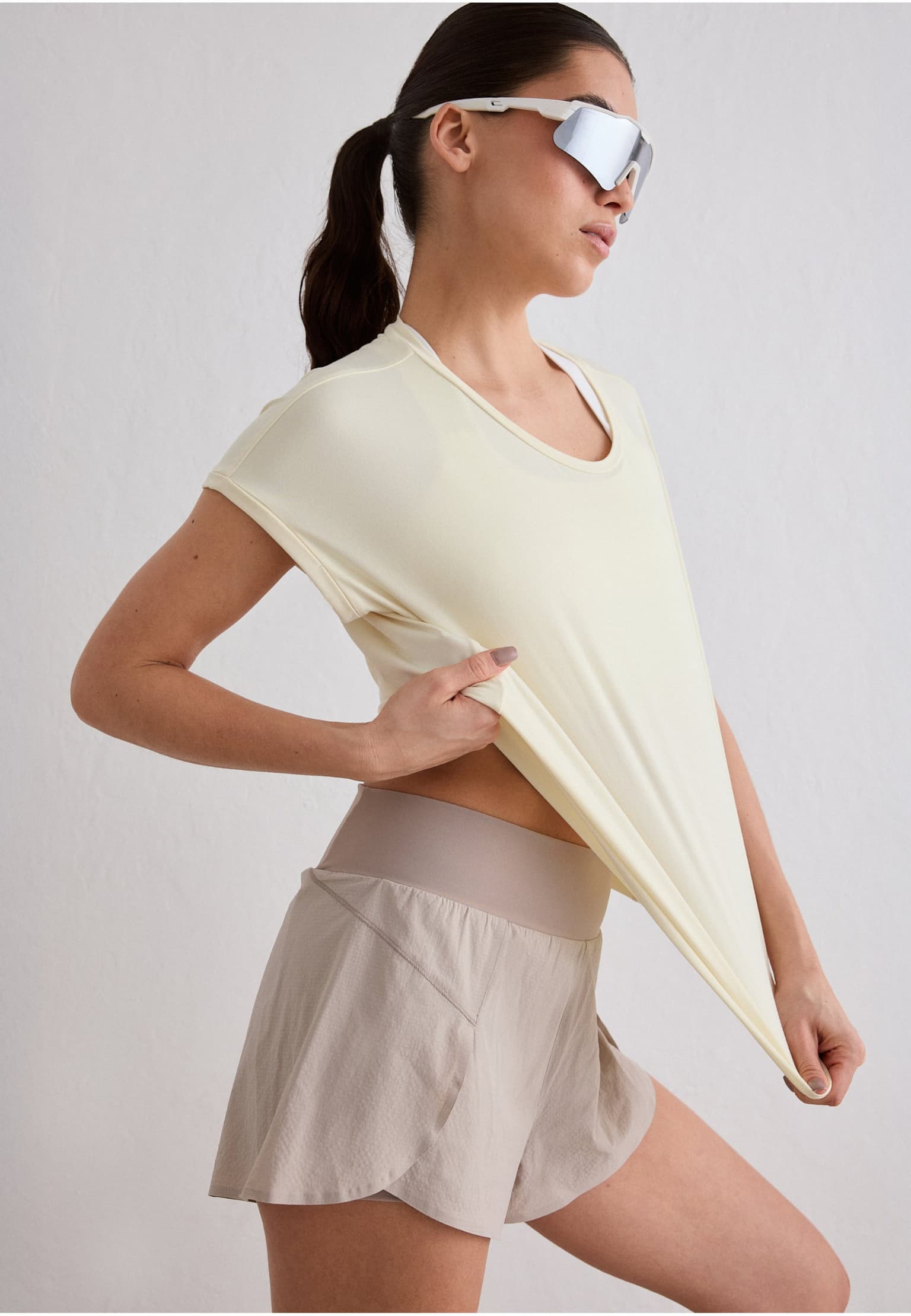 aimn Soft Basic Roll Sleeve Top – Bild 4