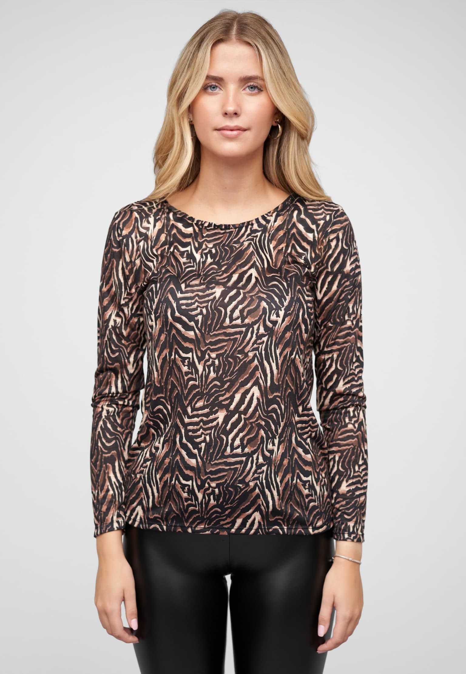 Cloud5ive Langarm Shirt Longsleeve mit Animal Print