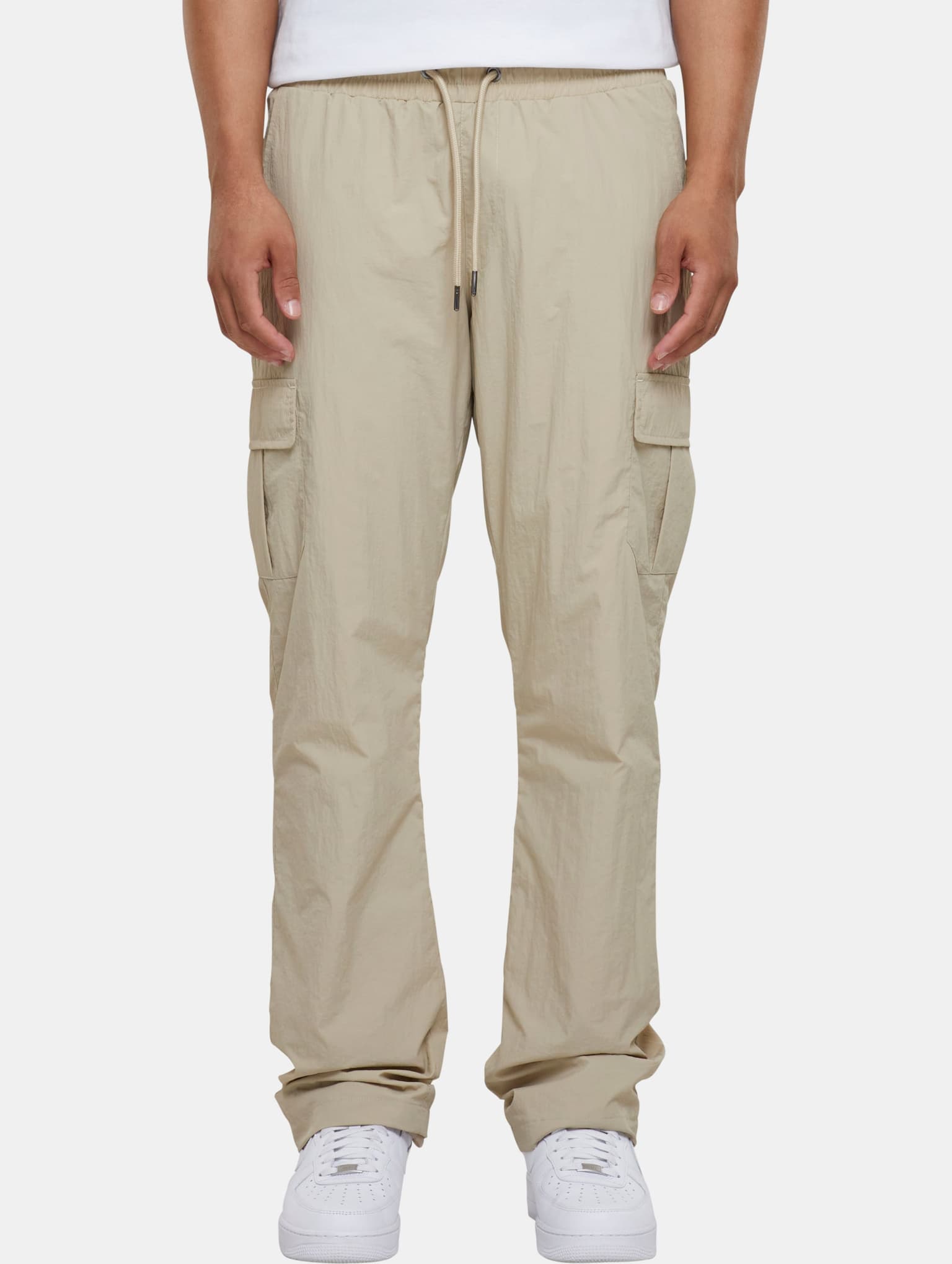 Urban Classics Straight Leg Nylon Cargo Pants – Bild 4