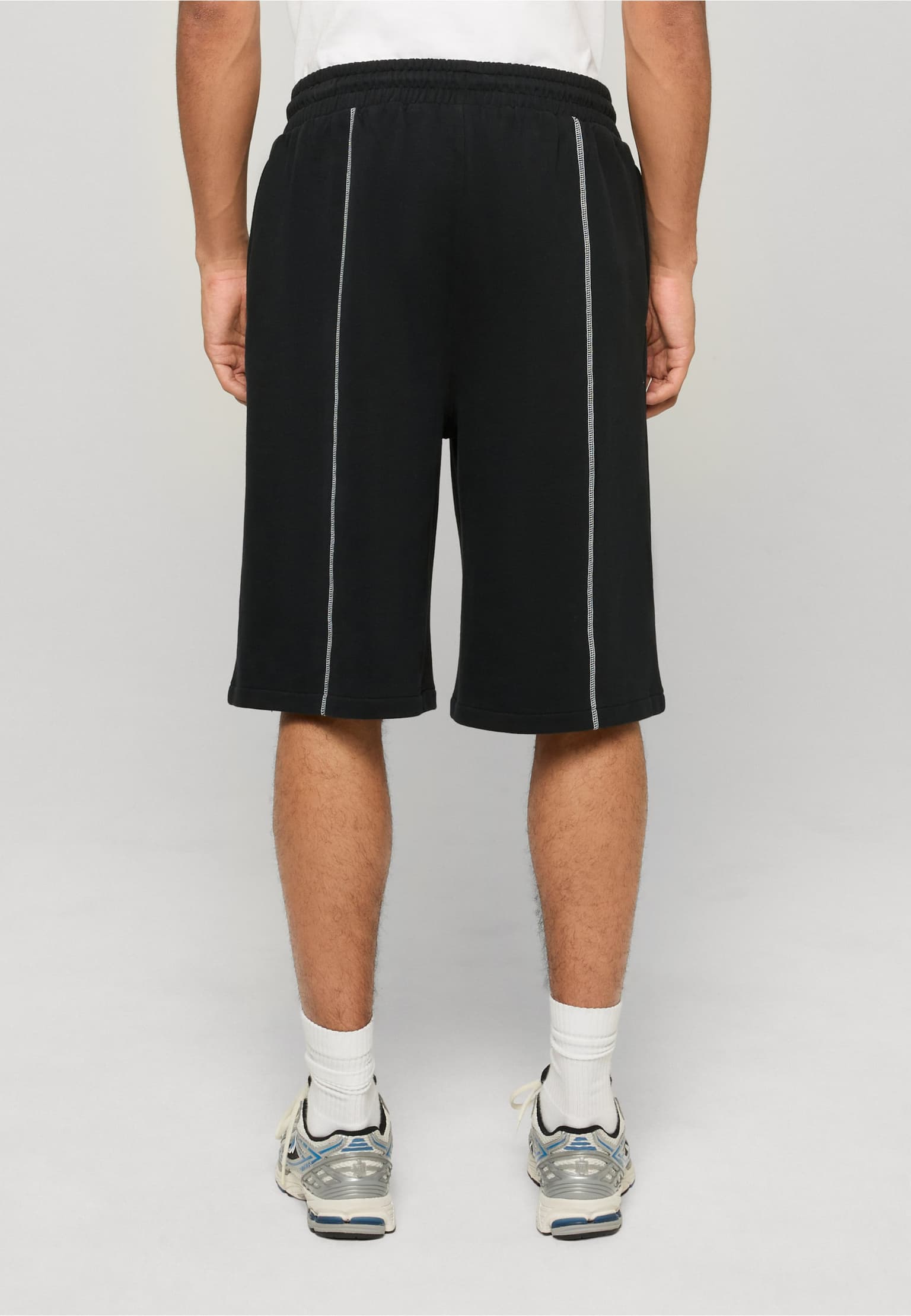 Urban Classics Contrast Seam Peached Bermuda Short – Bild 2