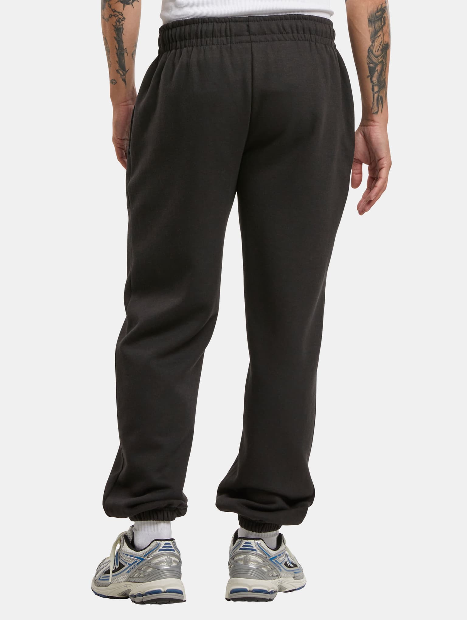 Urban Classics Basic Essential Jogginghose – Bild 2