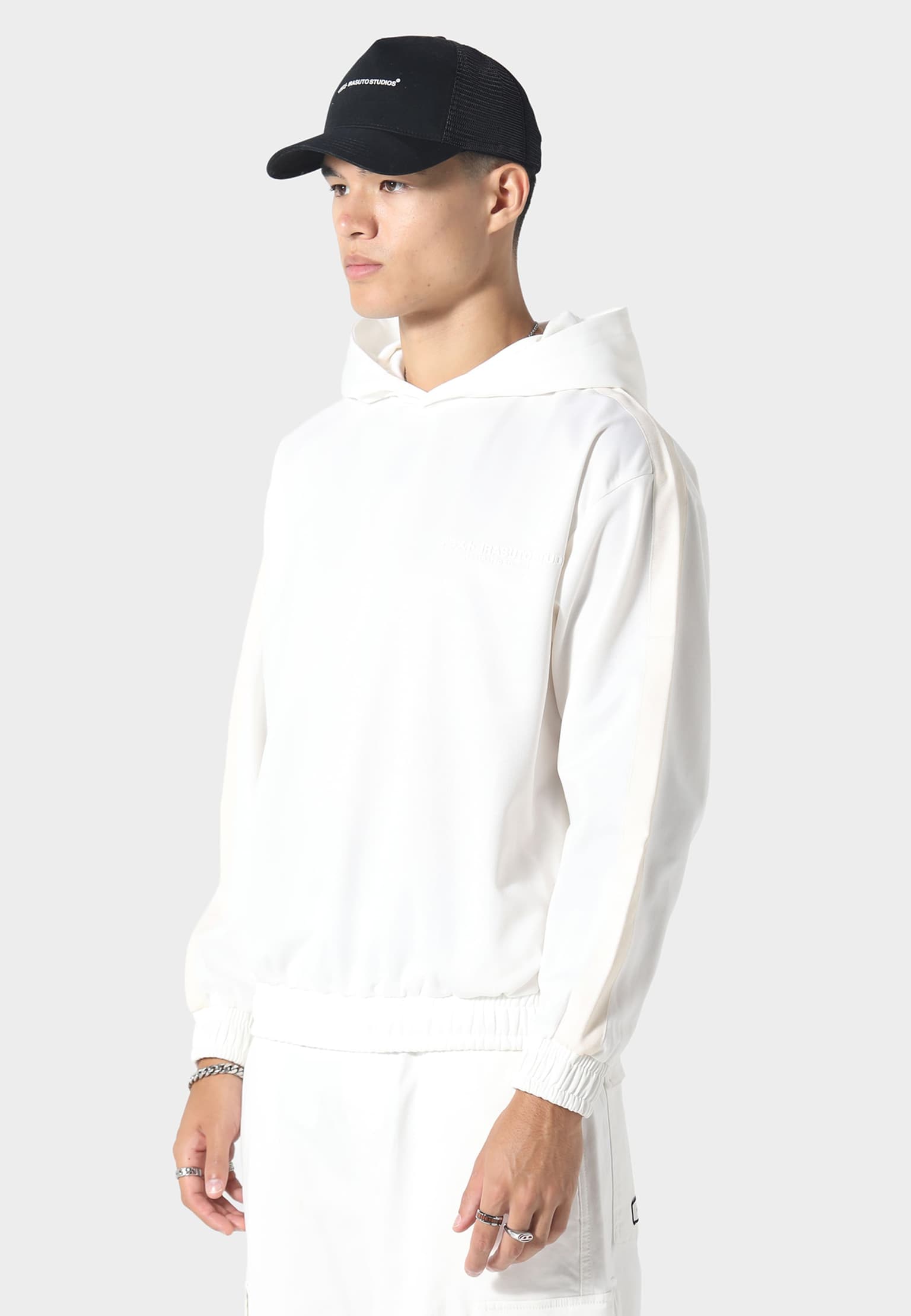 Irasuto Studios TRICOTE HOODY – Bild 2