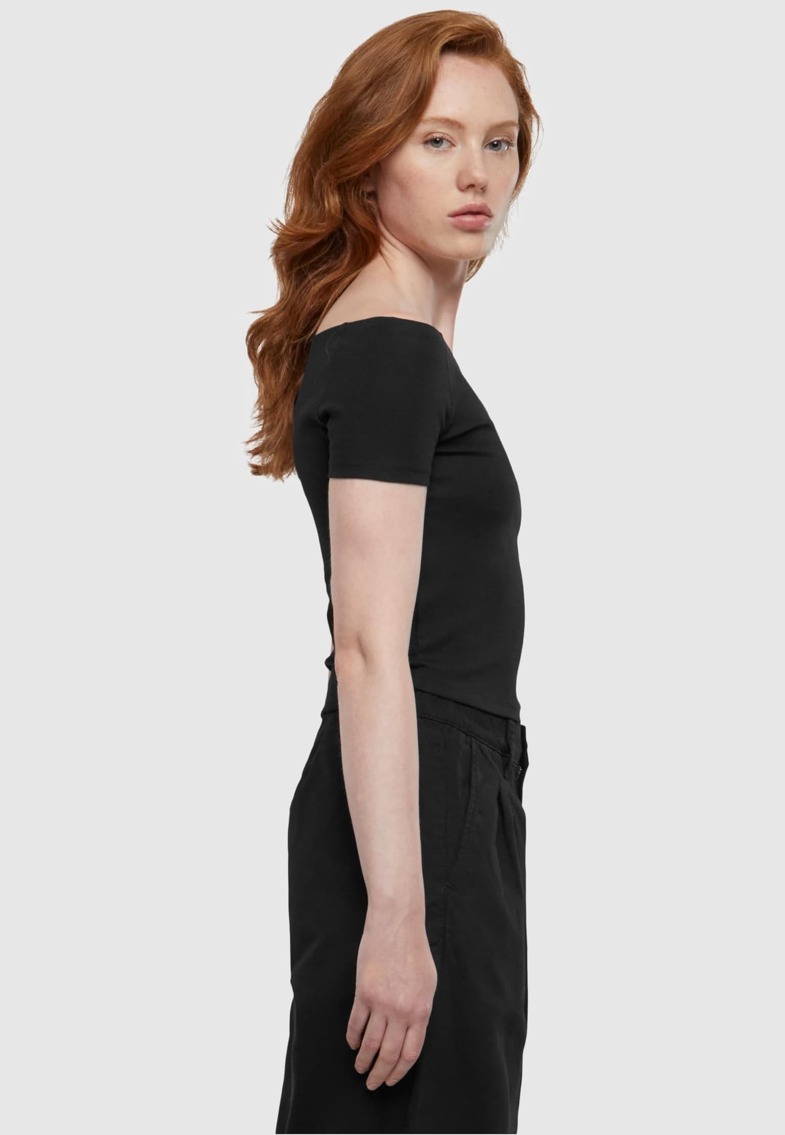 Urban Classics Ladies Essentials Off Shoulder Rib Tee – Bild 4