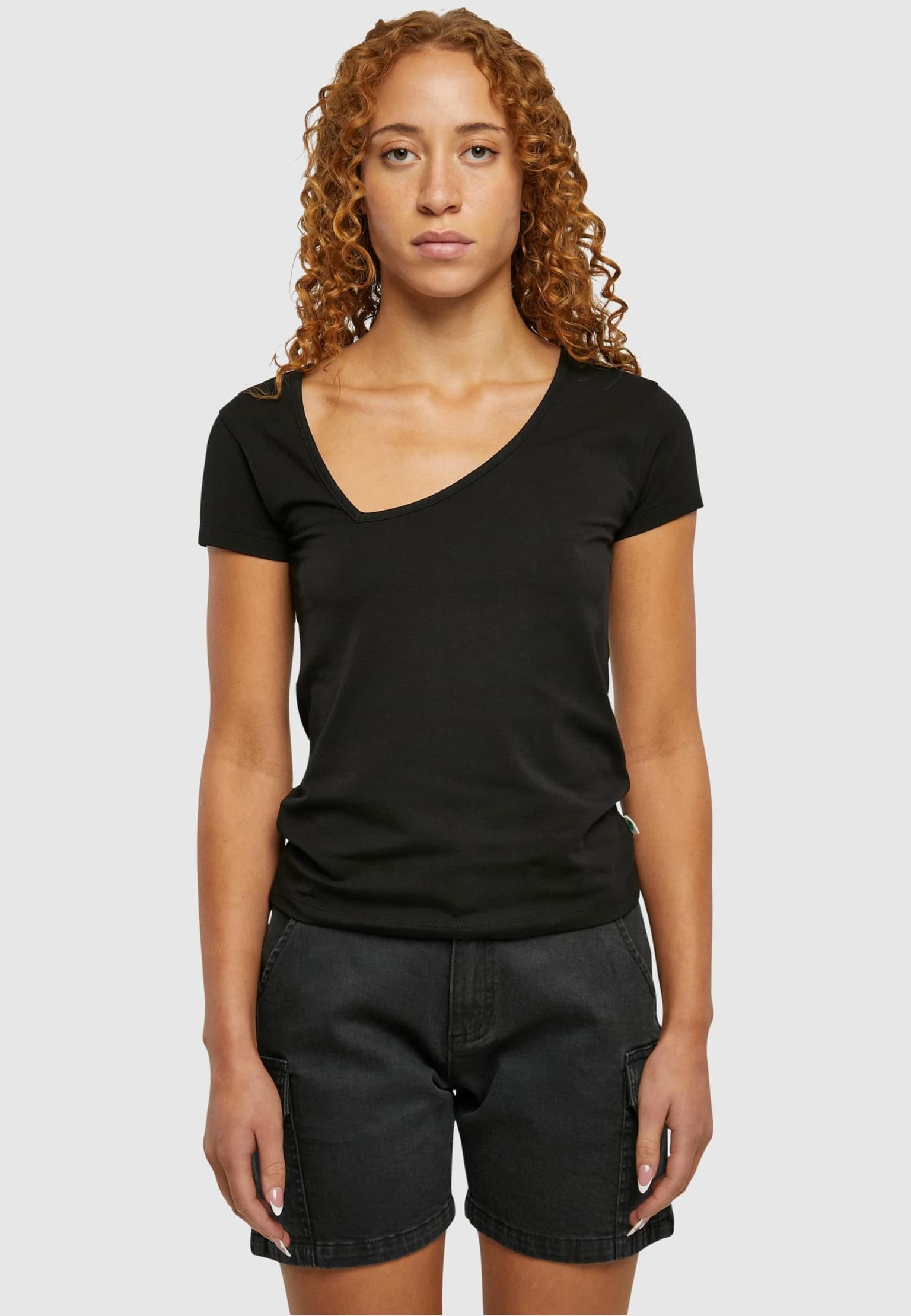 Urban Classics Ladies Essentials Asymmetric Neckline Tee – Bild 3
