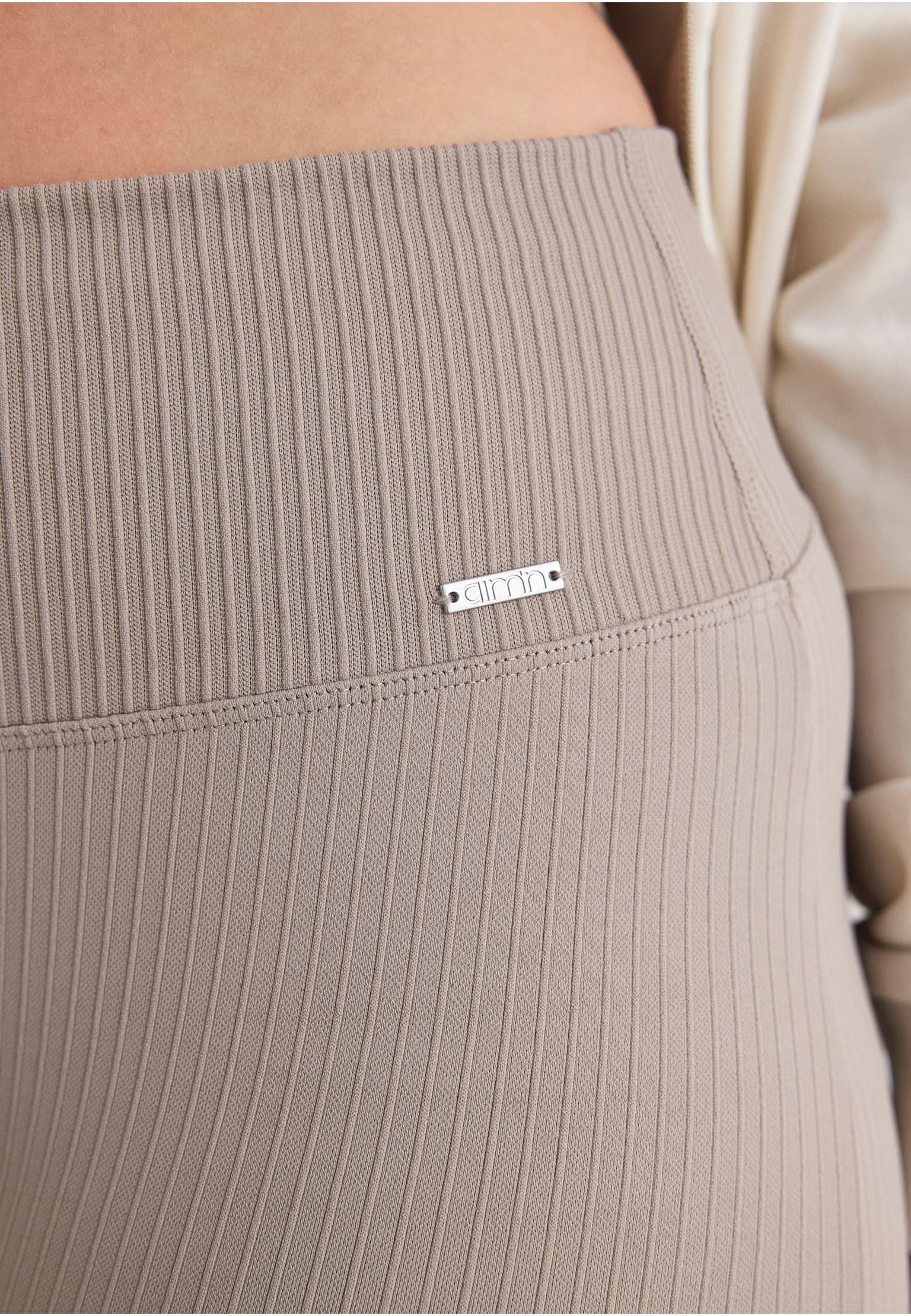 aimn Ribbed Seamless Flare Tights – Bild 3