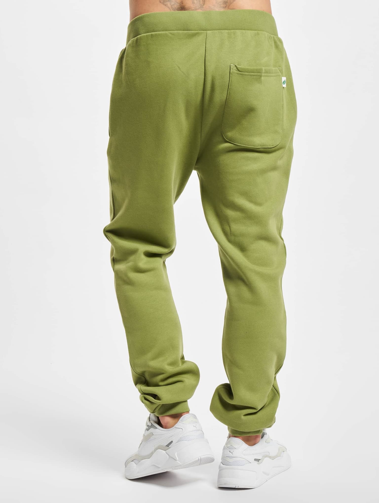 Urban Classics Essentials Basic Sweatpants – Bild 2