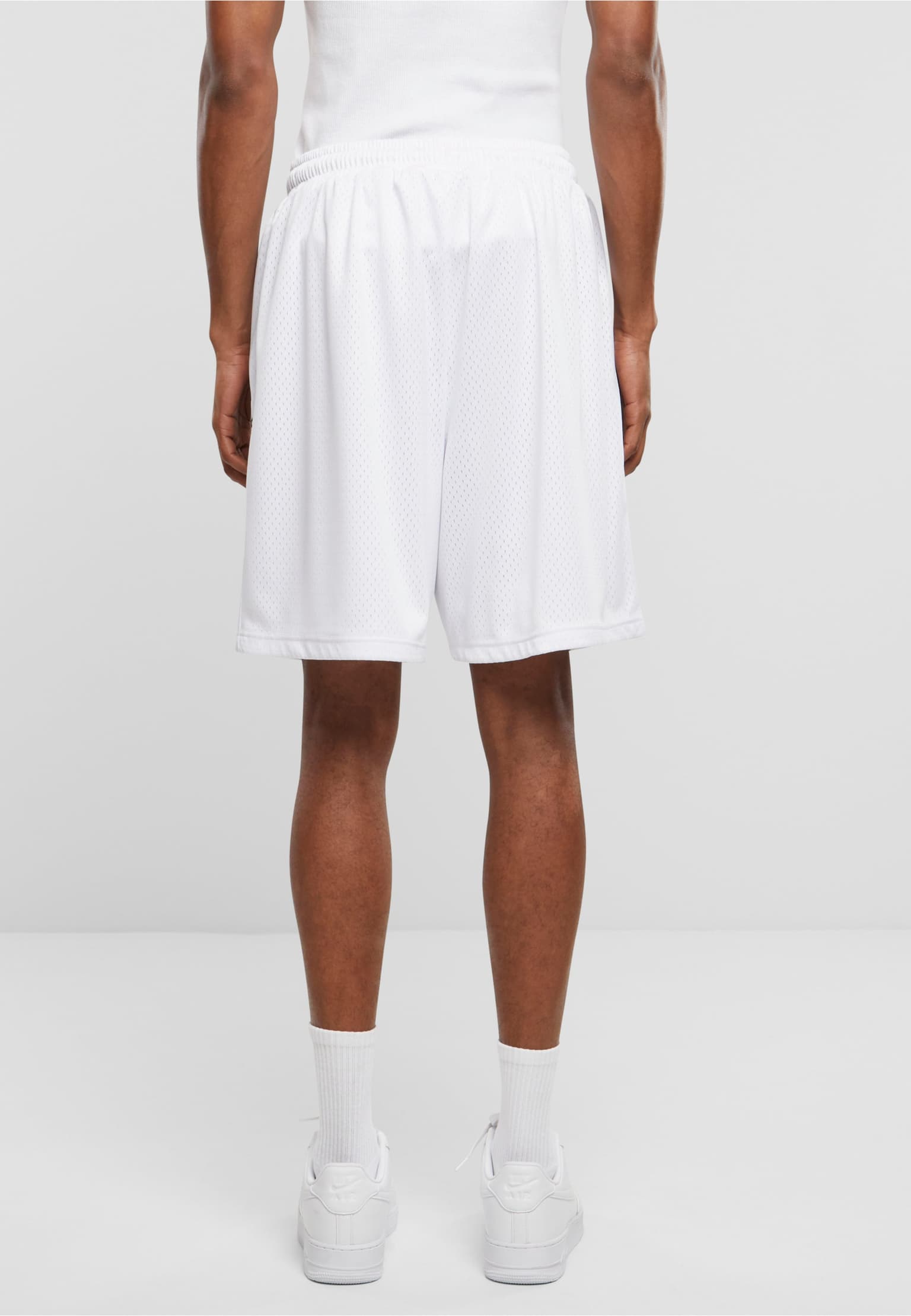 FM242-005-2 Fubu Varsity Mesh Short – Bild 2