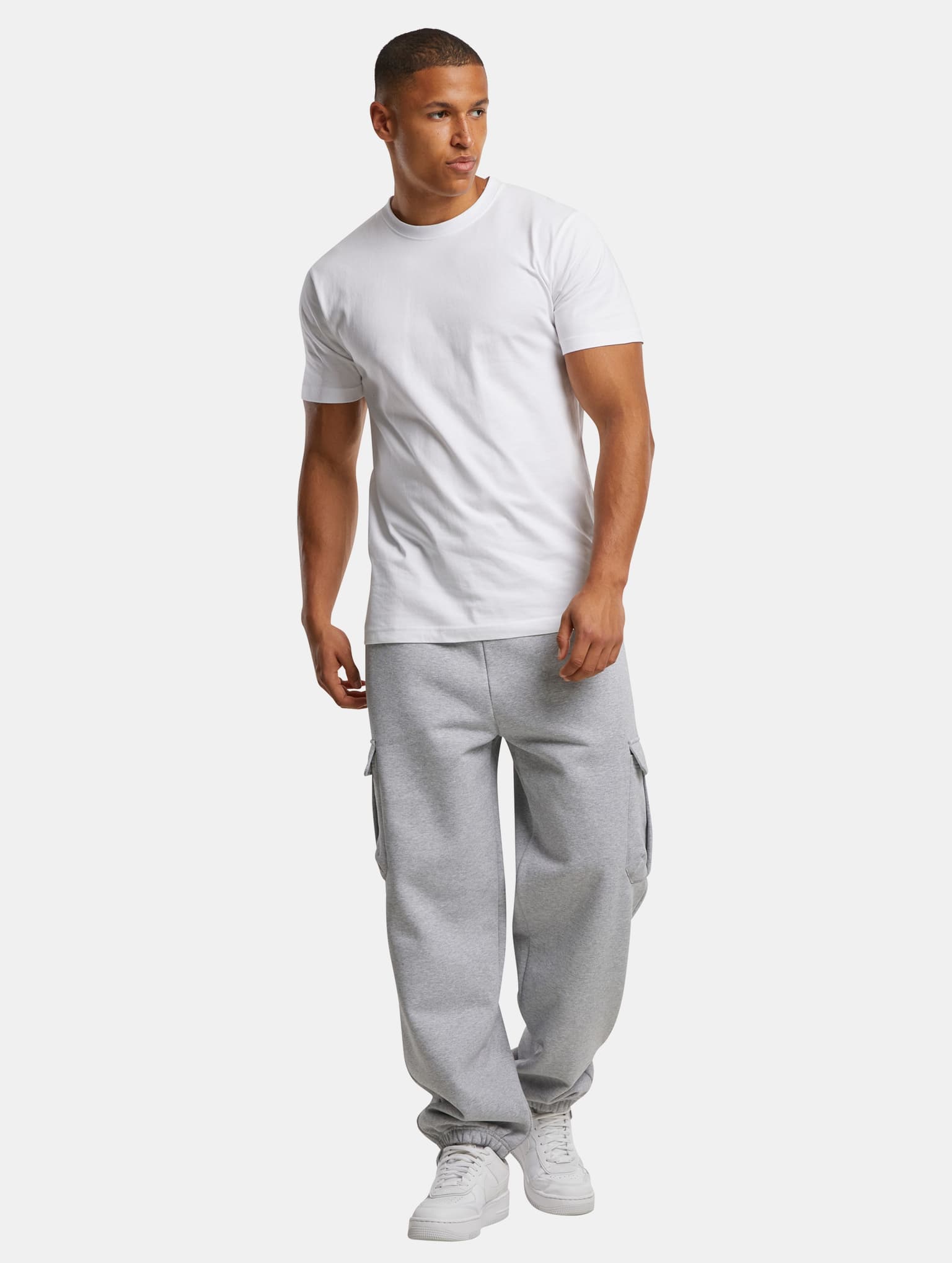 Urban Classics 90‘s Cargo Jogginghose – Bild 4