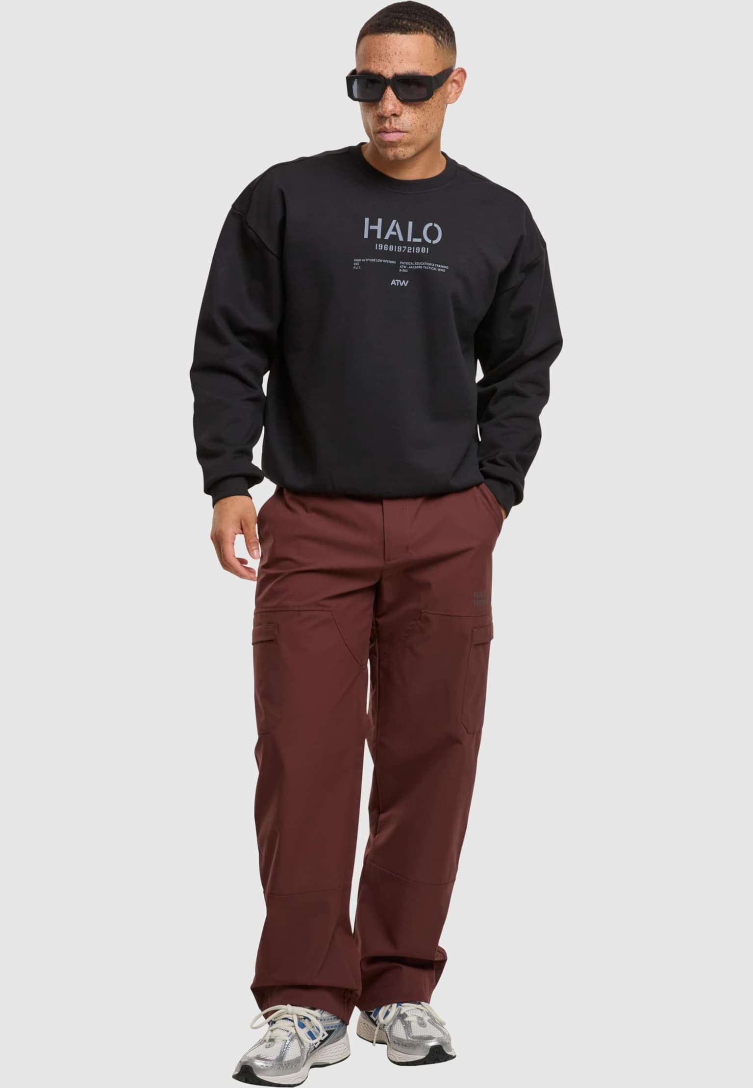 HALO GRAPHIC BOXY CREW – Bild 4
