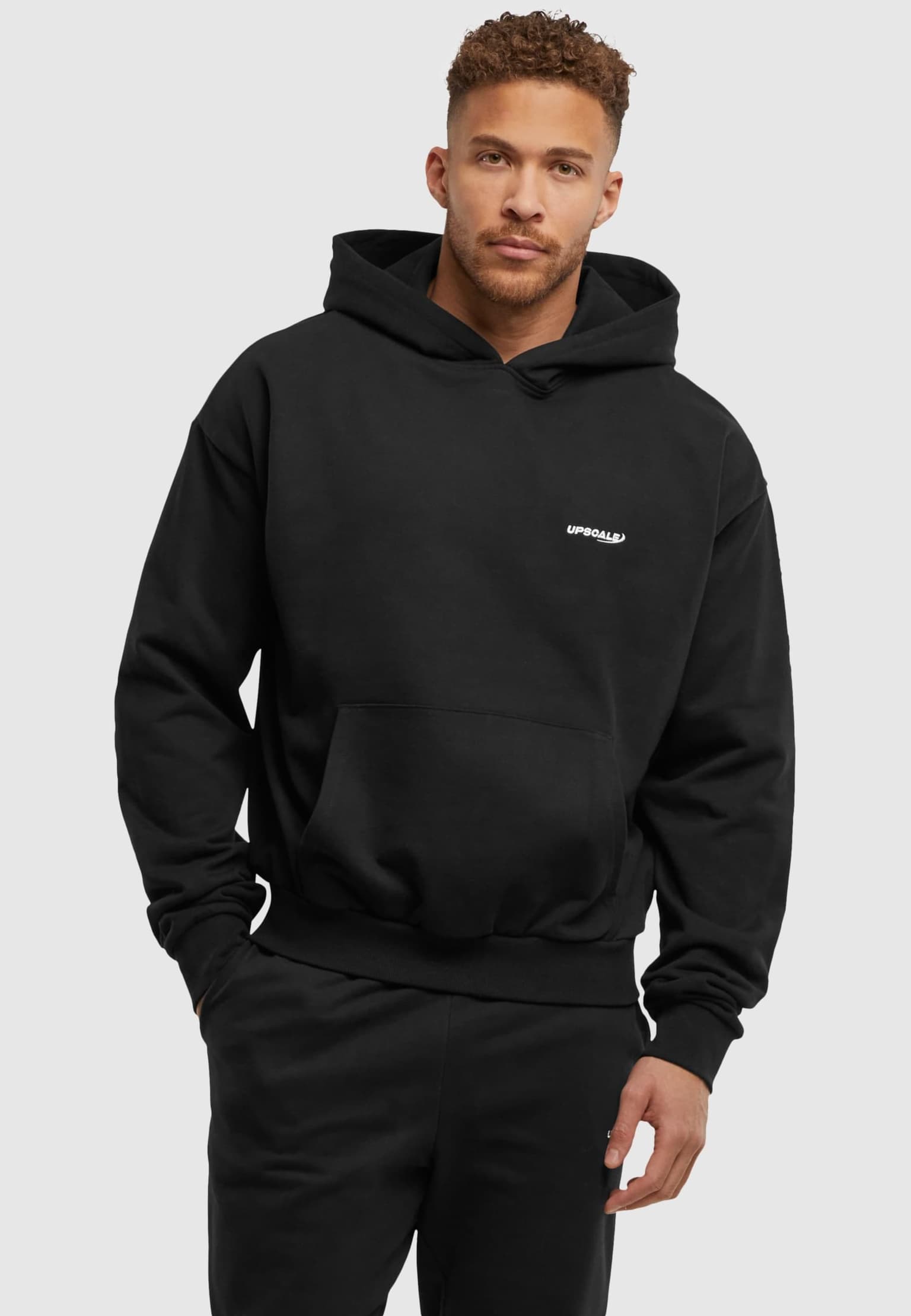 Mister Tee Upscale Core EMB Oversize Hoody