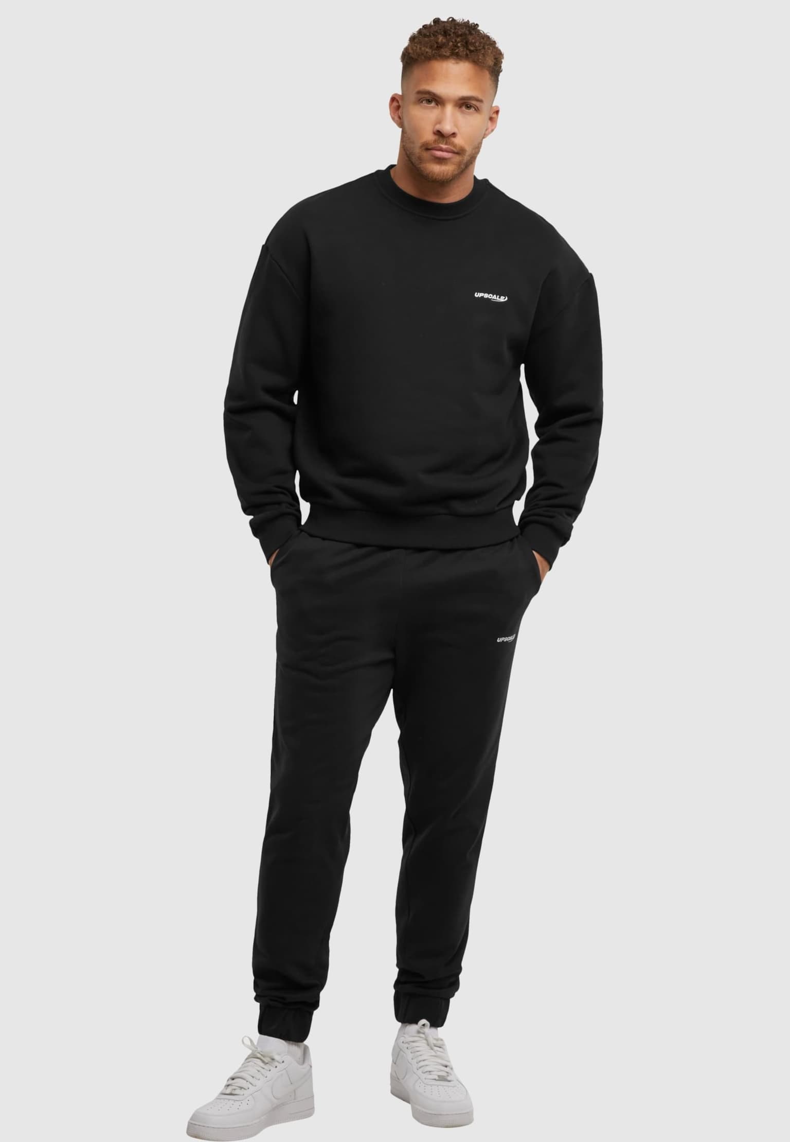 Mister Tee Upscale Core EMB Oversize Crewneck – Bild 4