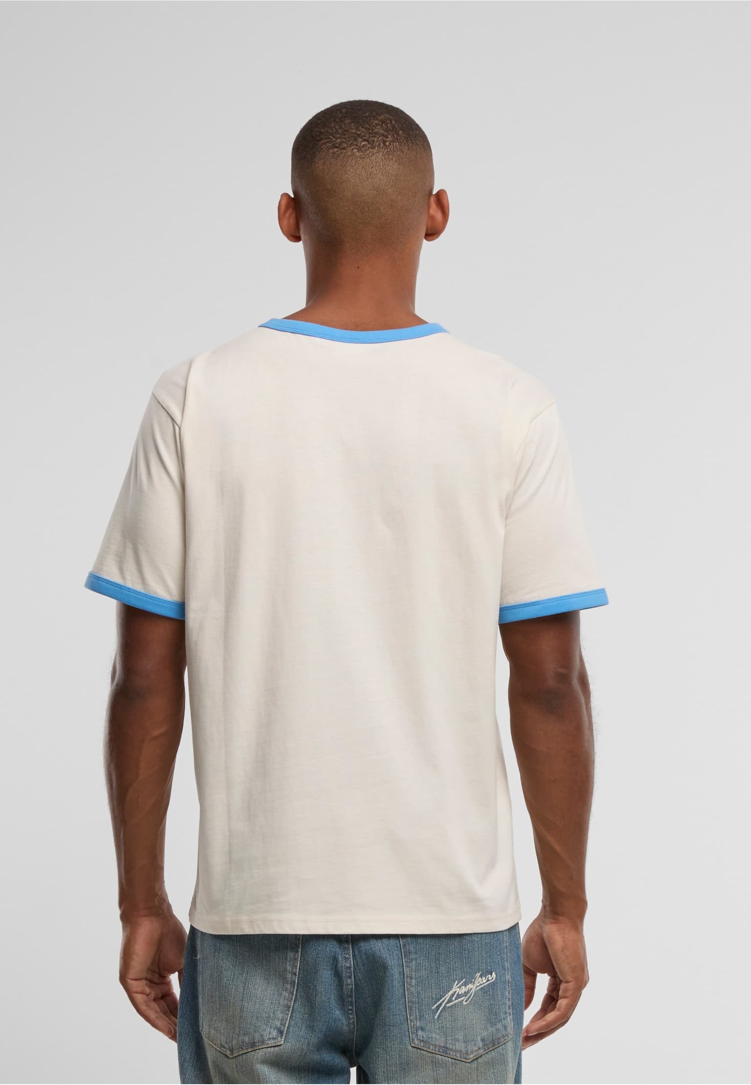 Karl Kani Cursive Varsity Regular Ringer T-Shirt – Bild 2