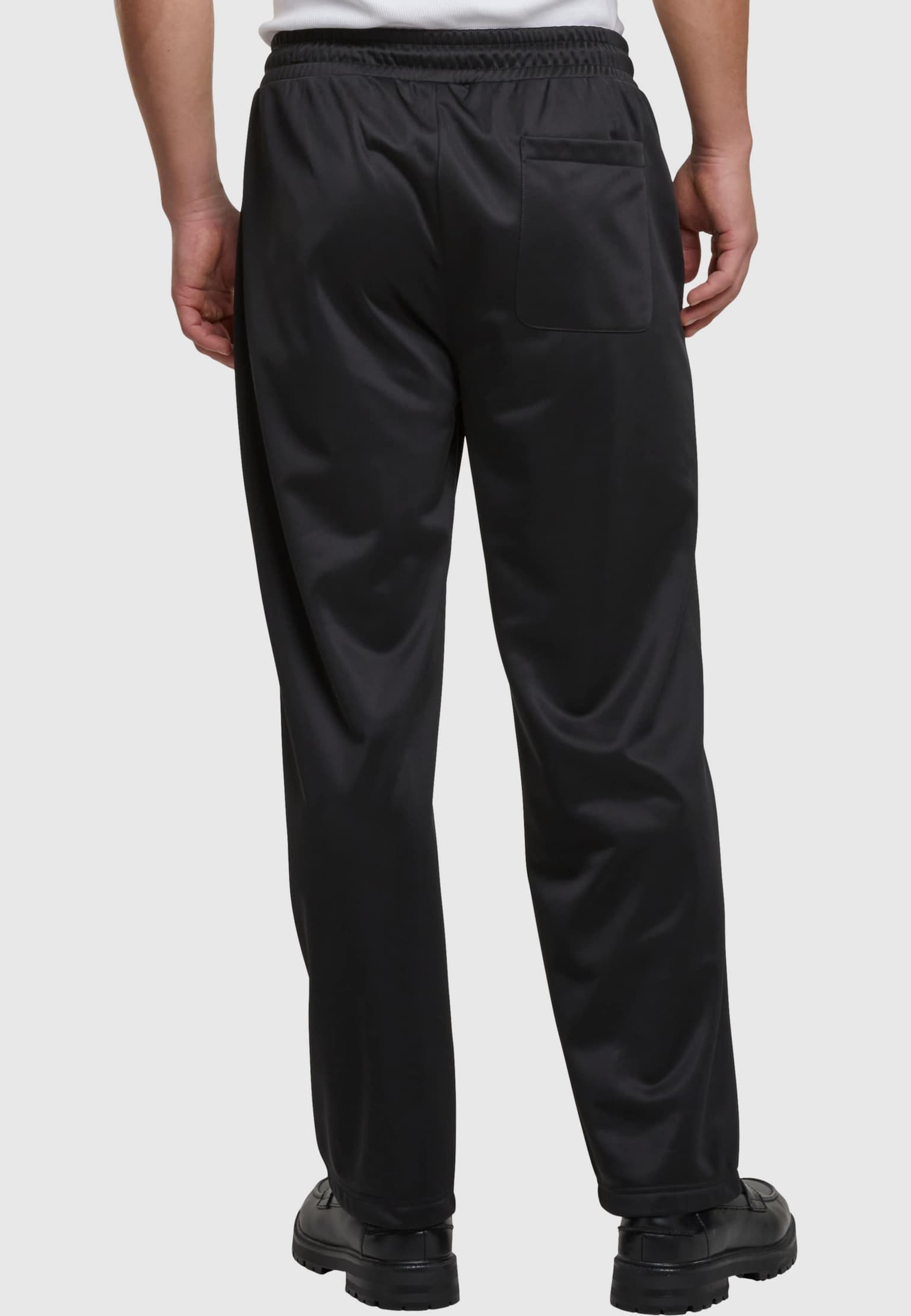 Urban Classics Pintuck Tricot Track Pants – Bild 2