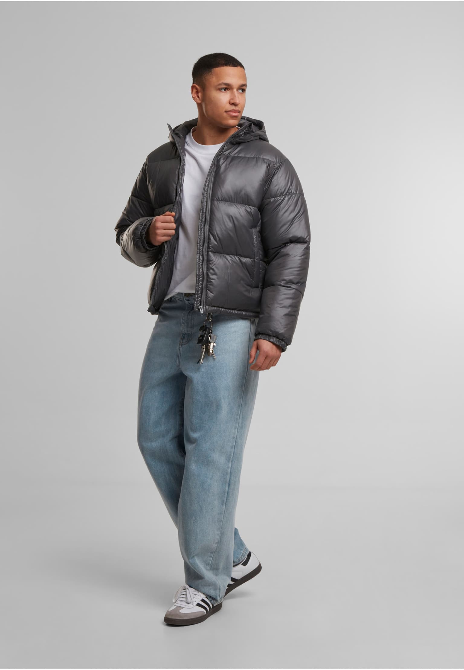 Urban Classics Shiny Puffer Jacket With Hood – Bild 3