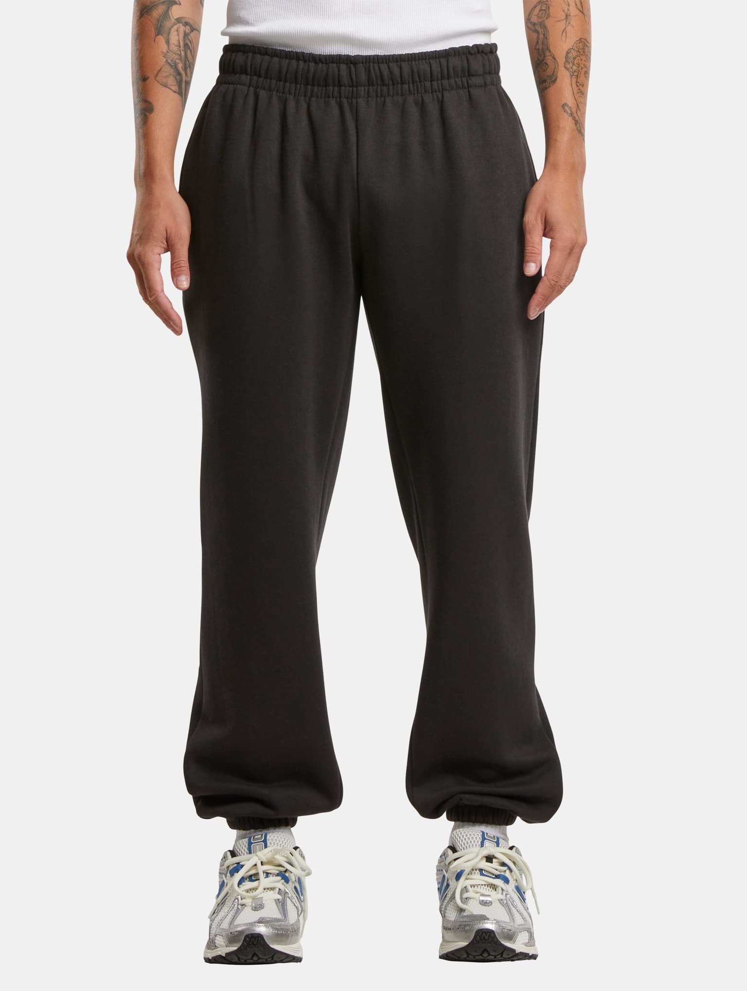 Urban Classics Basic Essential Jogginghose – Bild 3