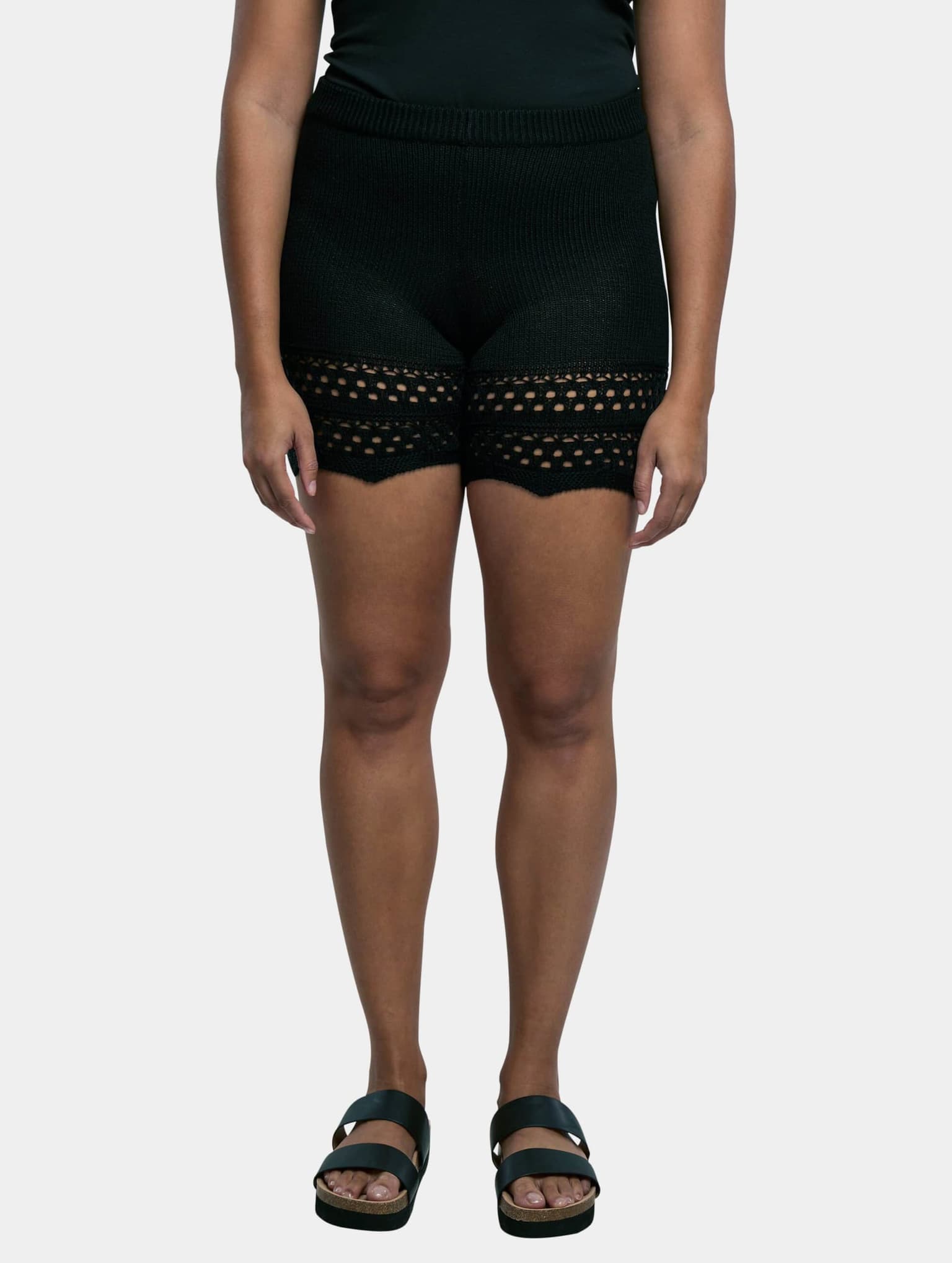 Urban Classics Ladies Crochet Knit Short – Bild 3