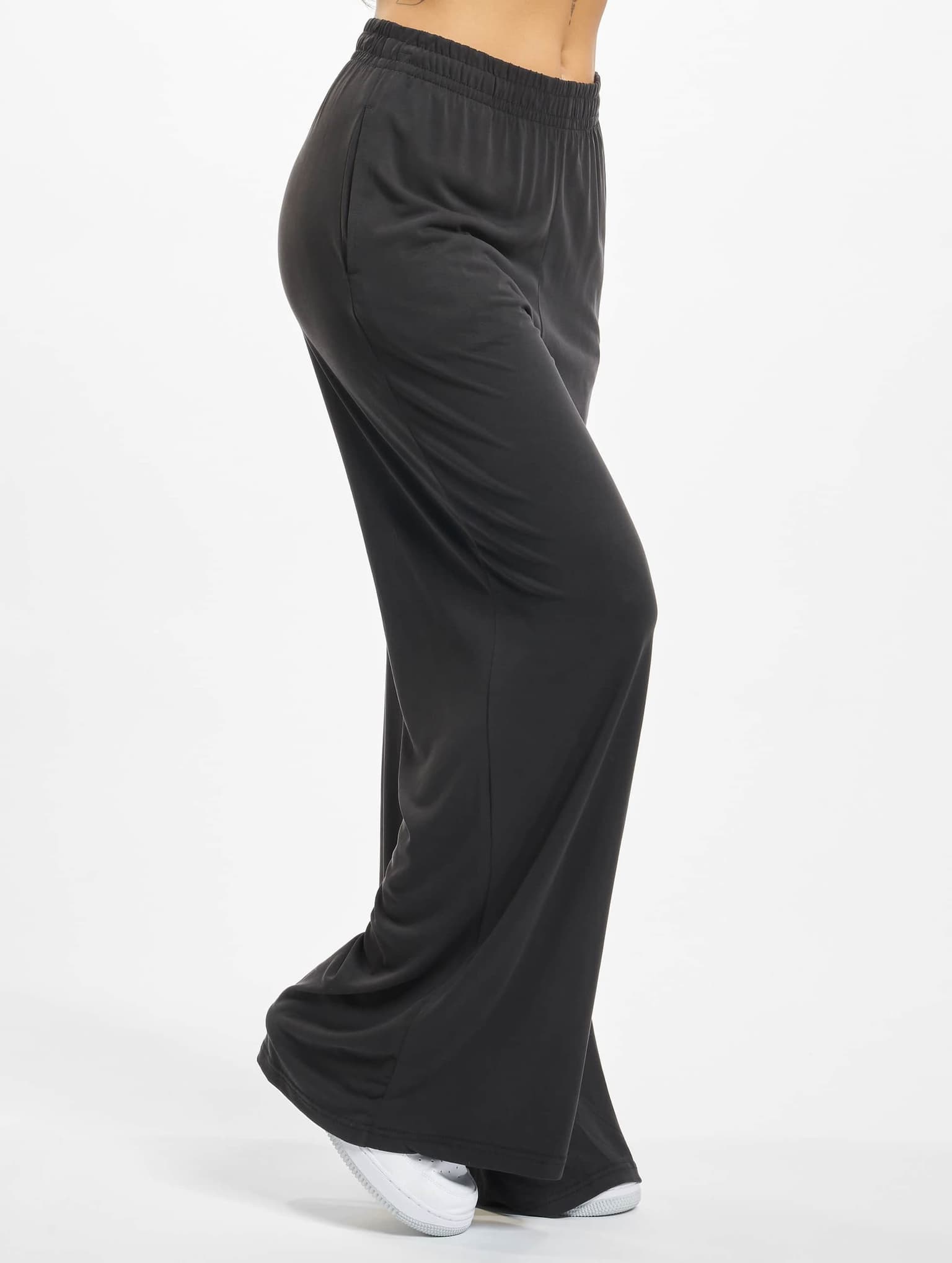 Urban Classics Ladies Plisse Pants – Bild 3