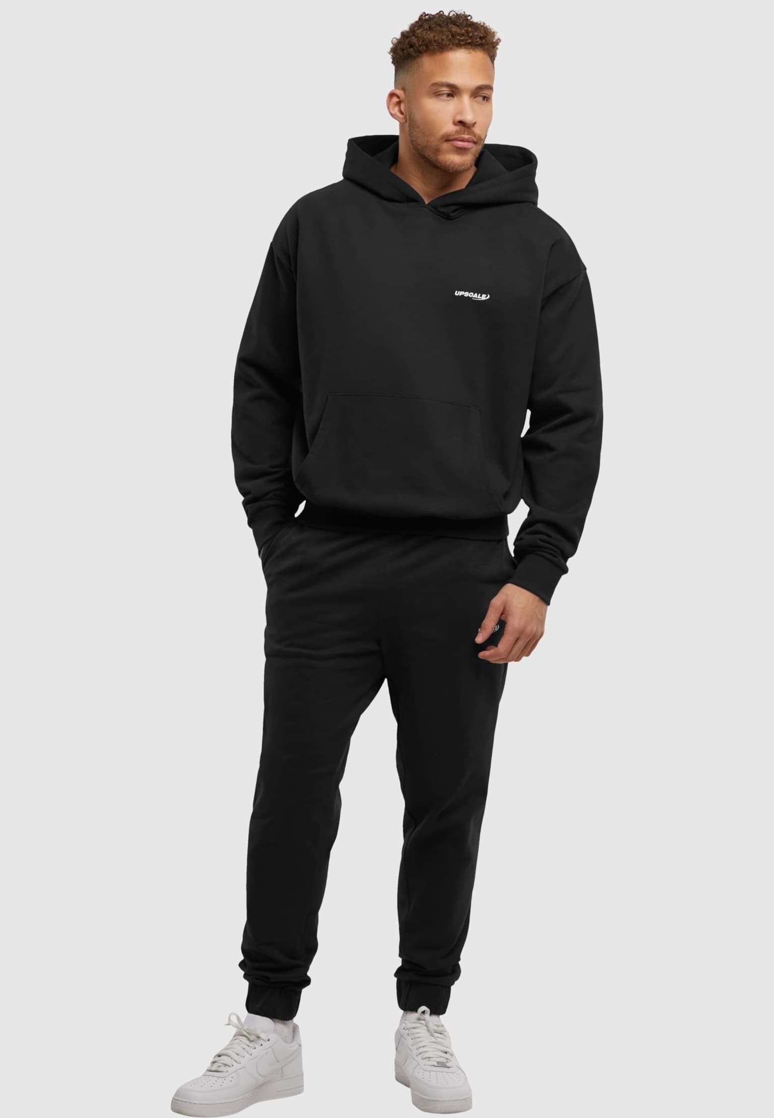 Mister Tee Upscale Core EMB Oversize Hoody – Bild 4