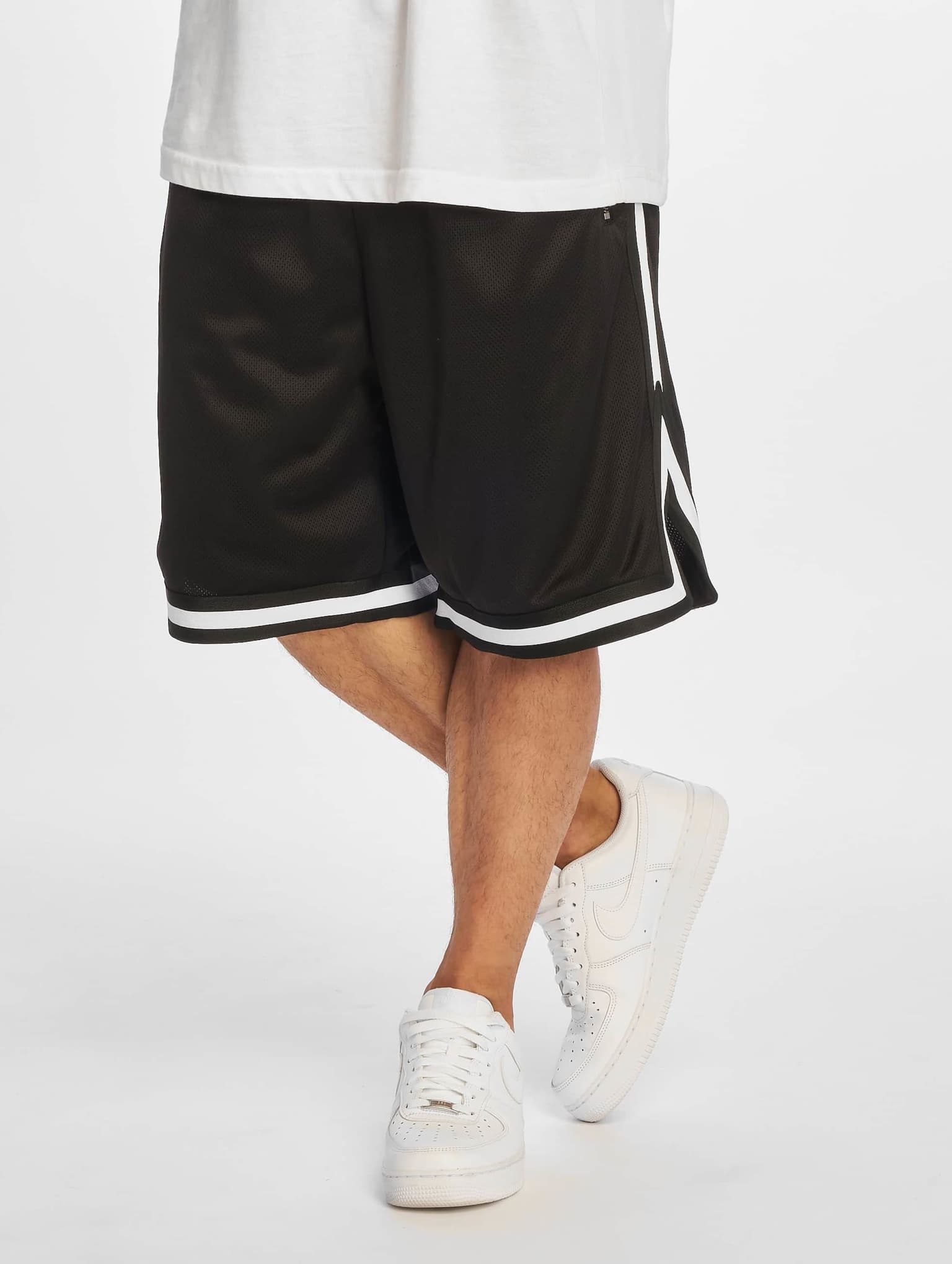 Urban Classics Premium Stripes Mesh Short