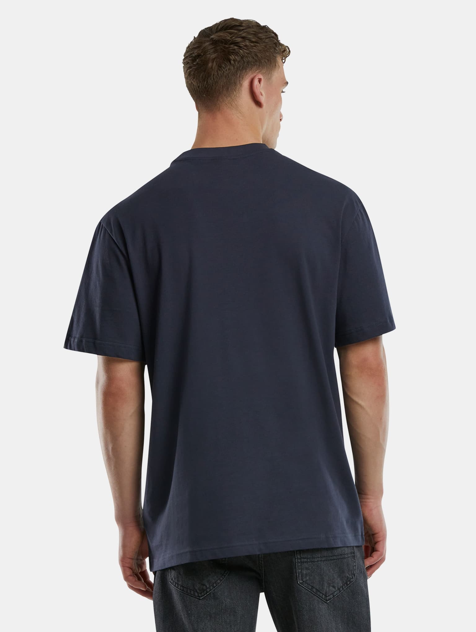 Urban Classics UC College Logo Tall T-Shirt – Bild 2