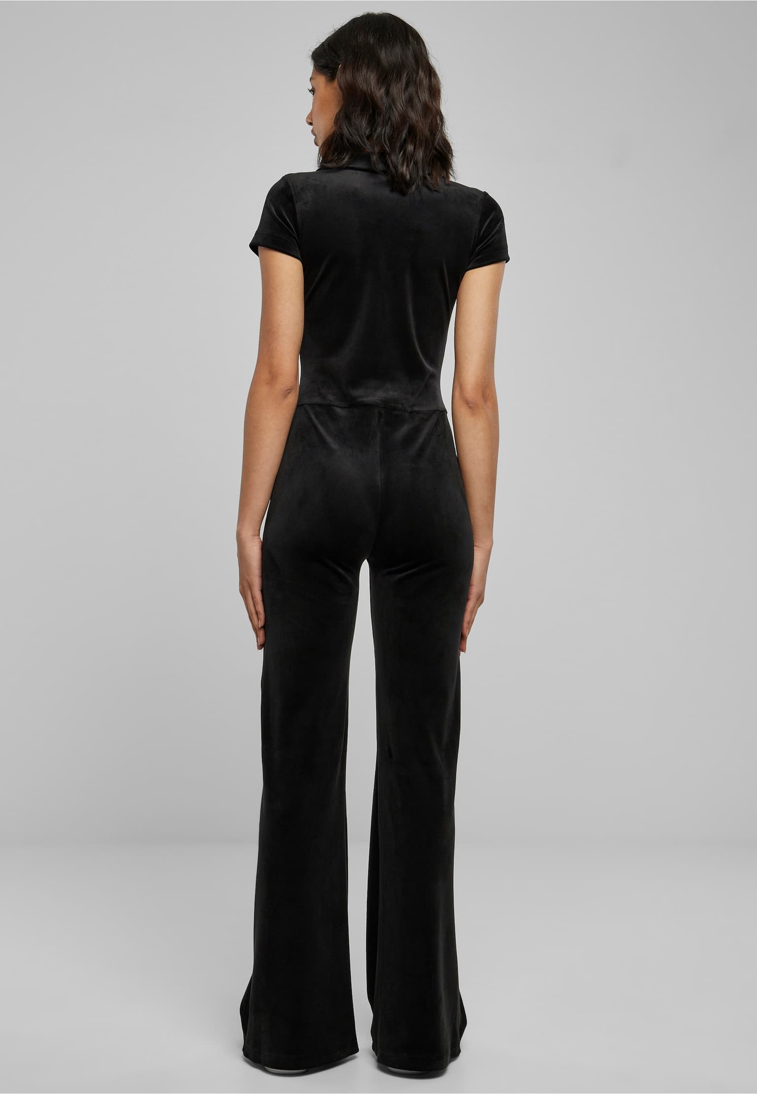 Urban Classics Ladies Velvet Jumpsuit – Bild 2