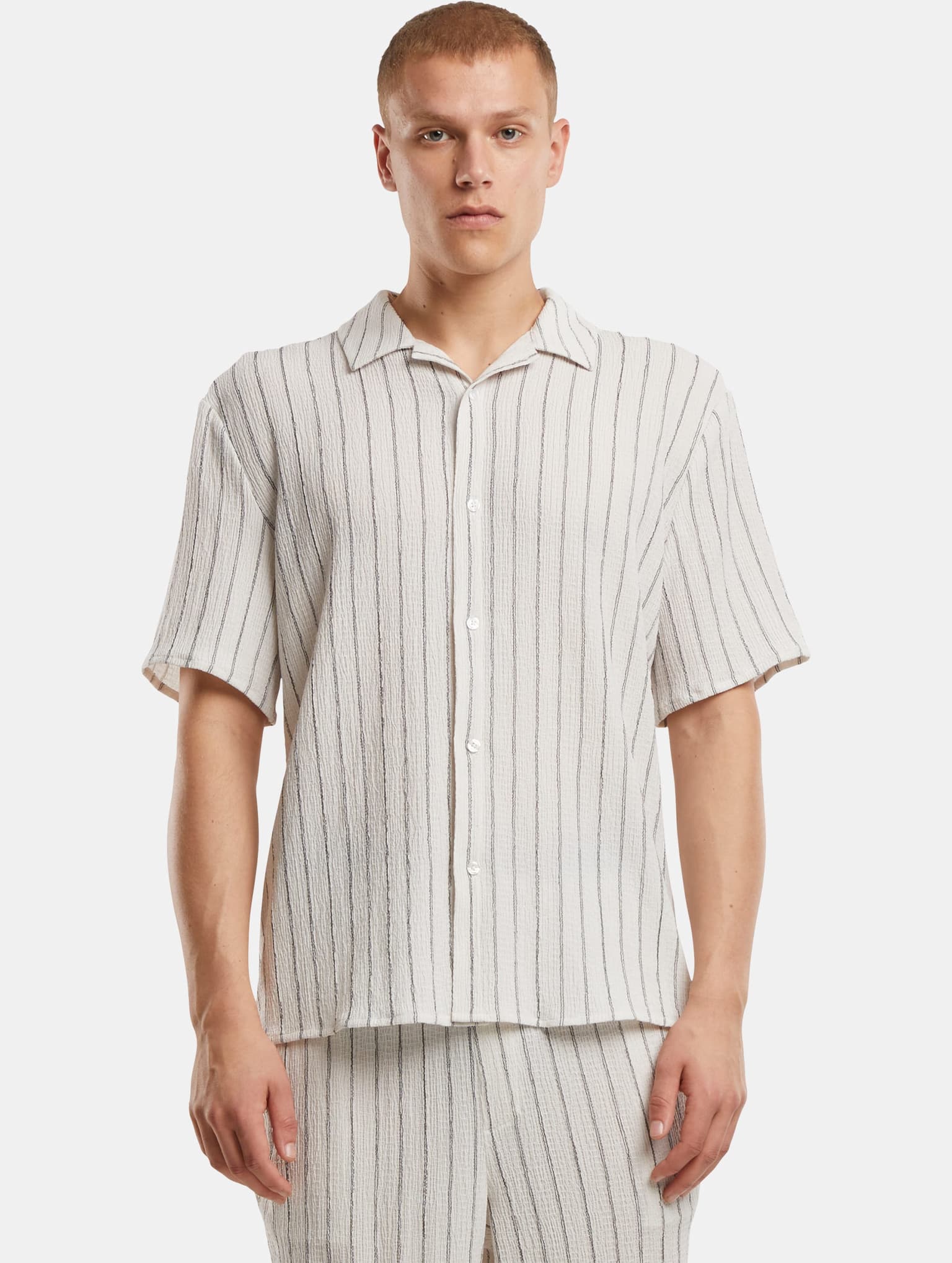 Urban Classics Striped Crinkle Resort Shirt – Bild 3