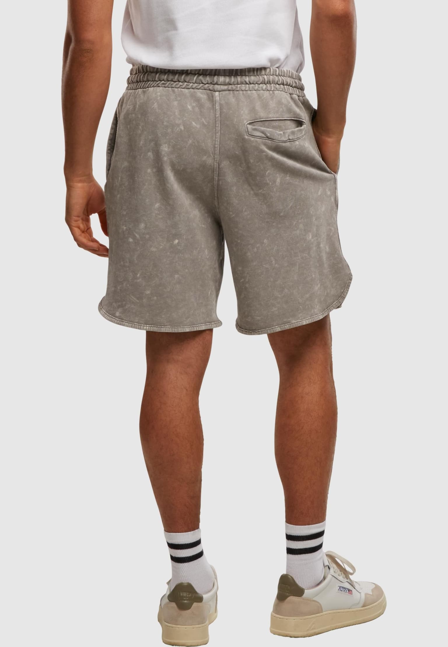 Urban Classics Washed Piped Short – Bild 2