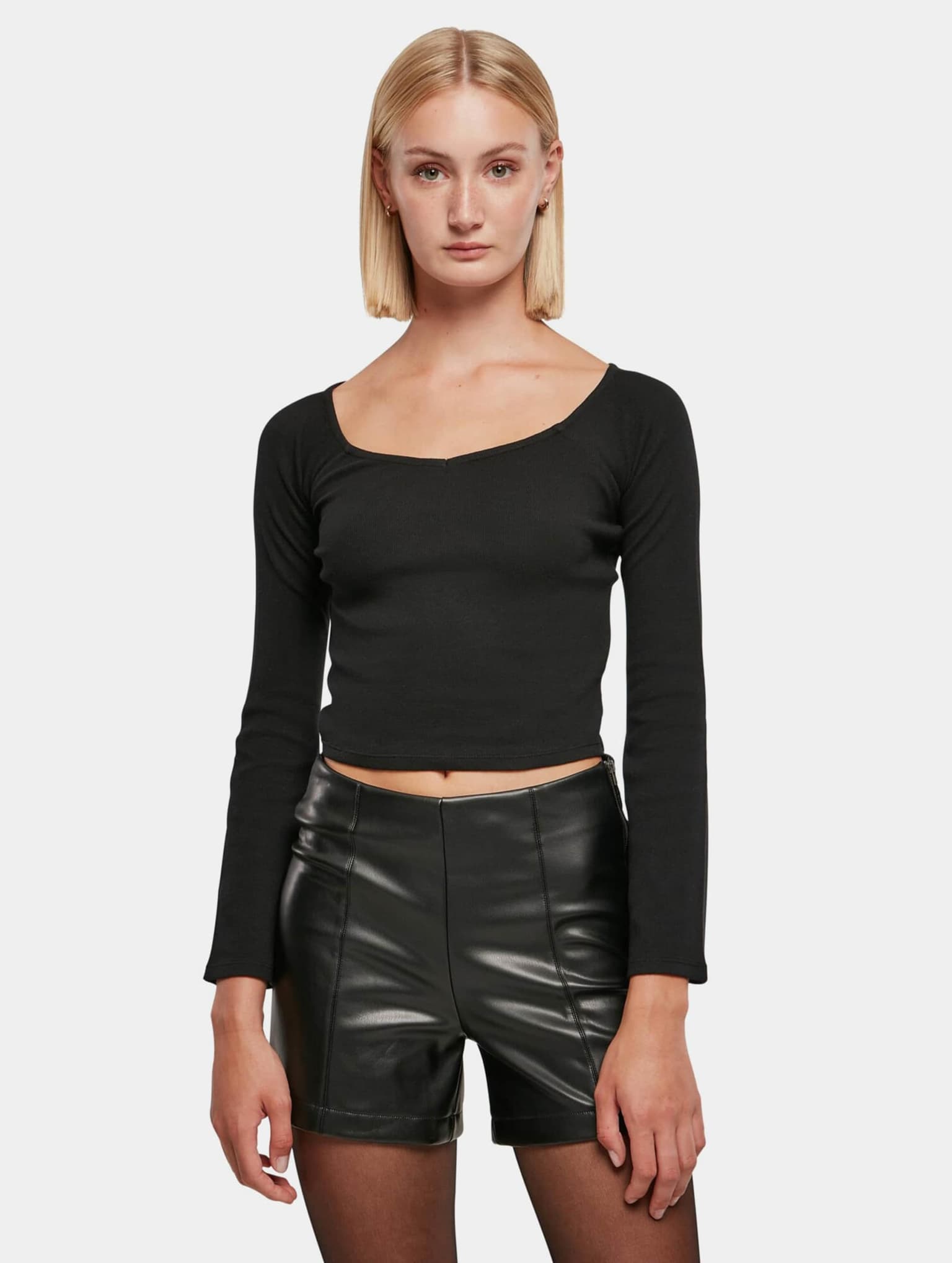 Urban Classics Ladies Short Rib Wide V-Neck Longsleeve