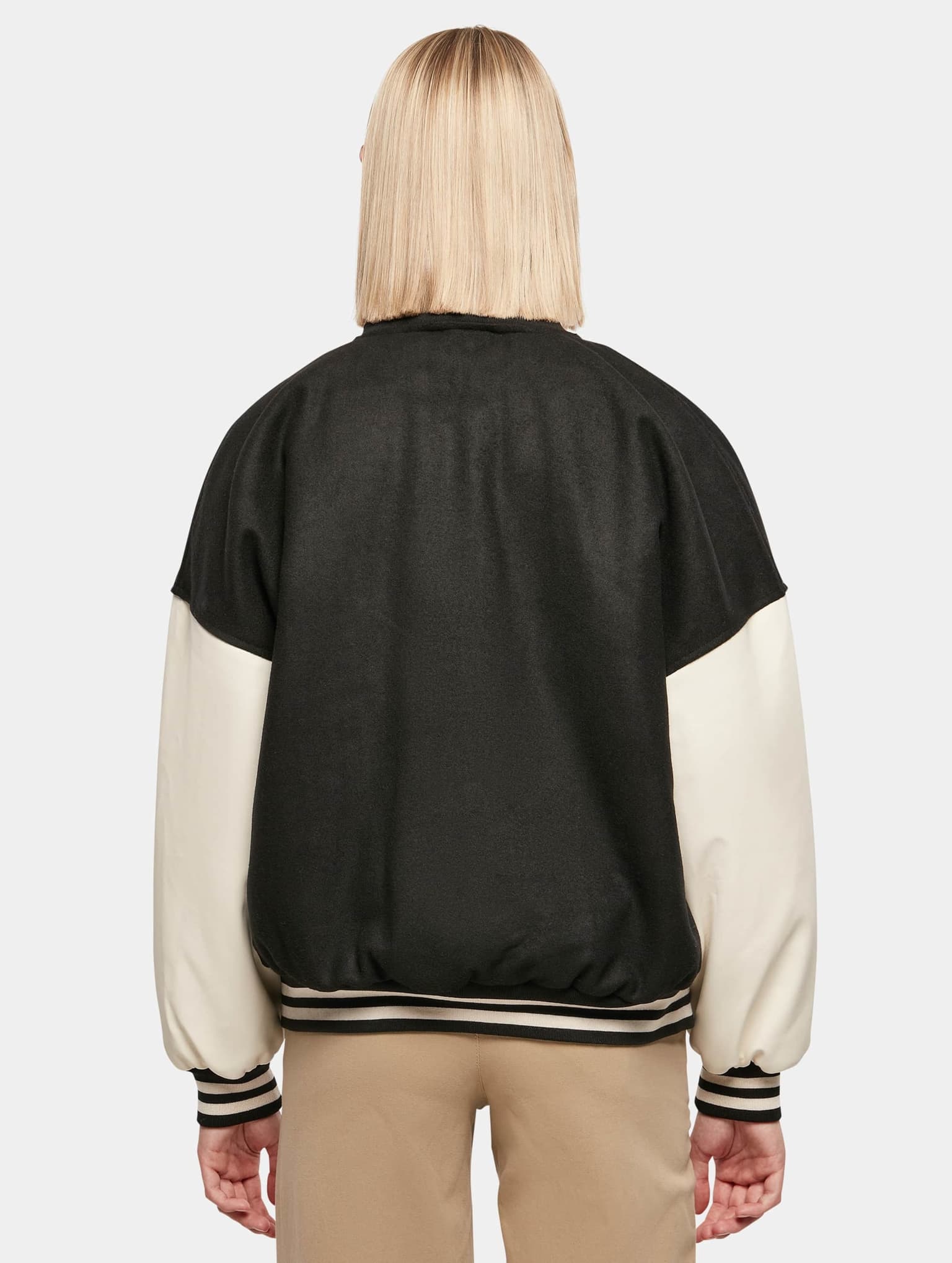 Urban Classics Ladies Oversized Big U College Jacket – Bild 2