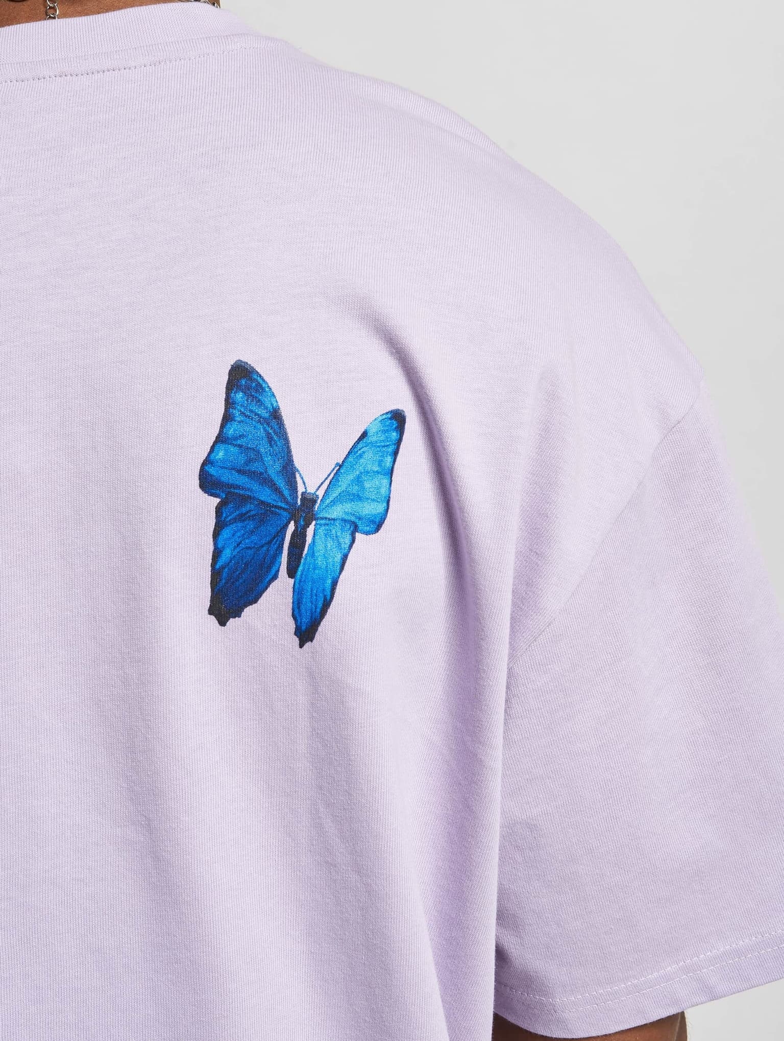 Mister Tee Upscale Le Papillon Oversize – Bild 4