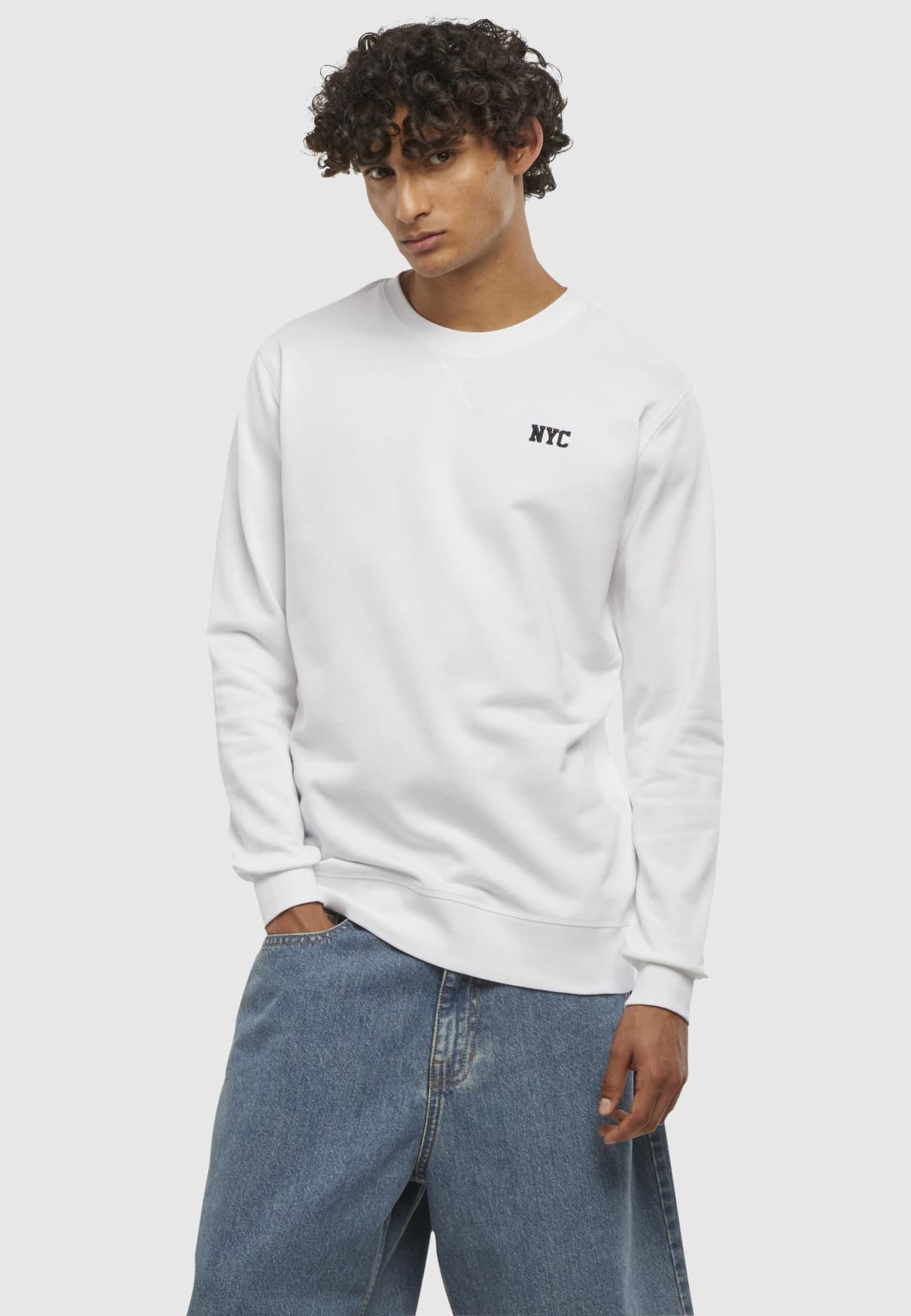Mister Tee NYC Wording EMB Light Crew Sweatshirt