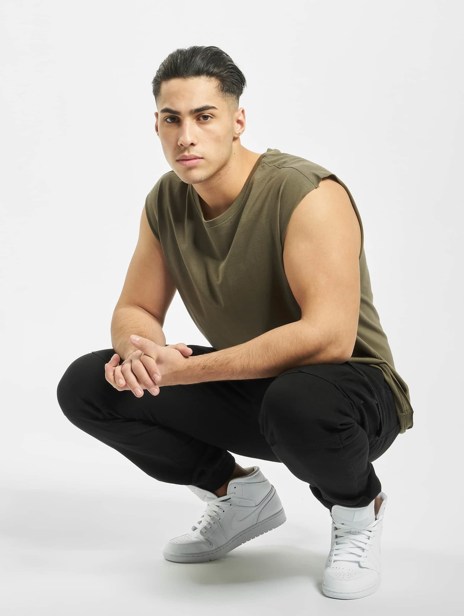 Urban Classics Open Edge Sleeveless Tee – Bild 4