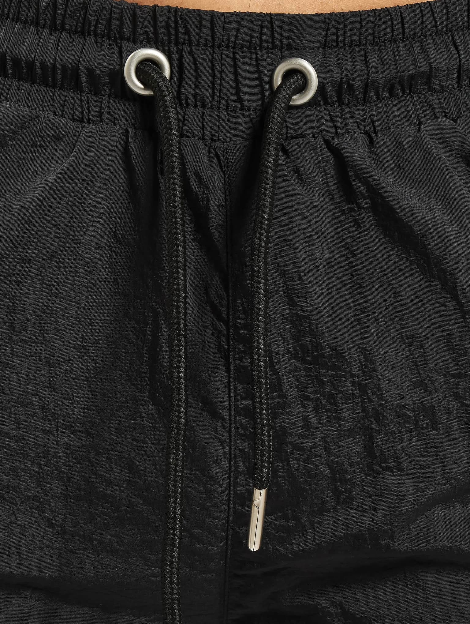 Urban Classics Ladies High Waist Crinkle Nylon Cargo Pants – Bild 4