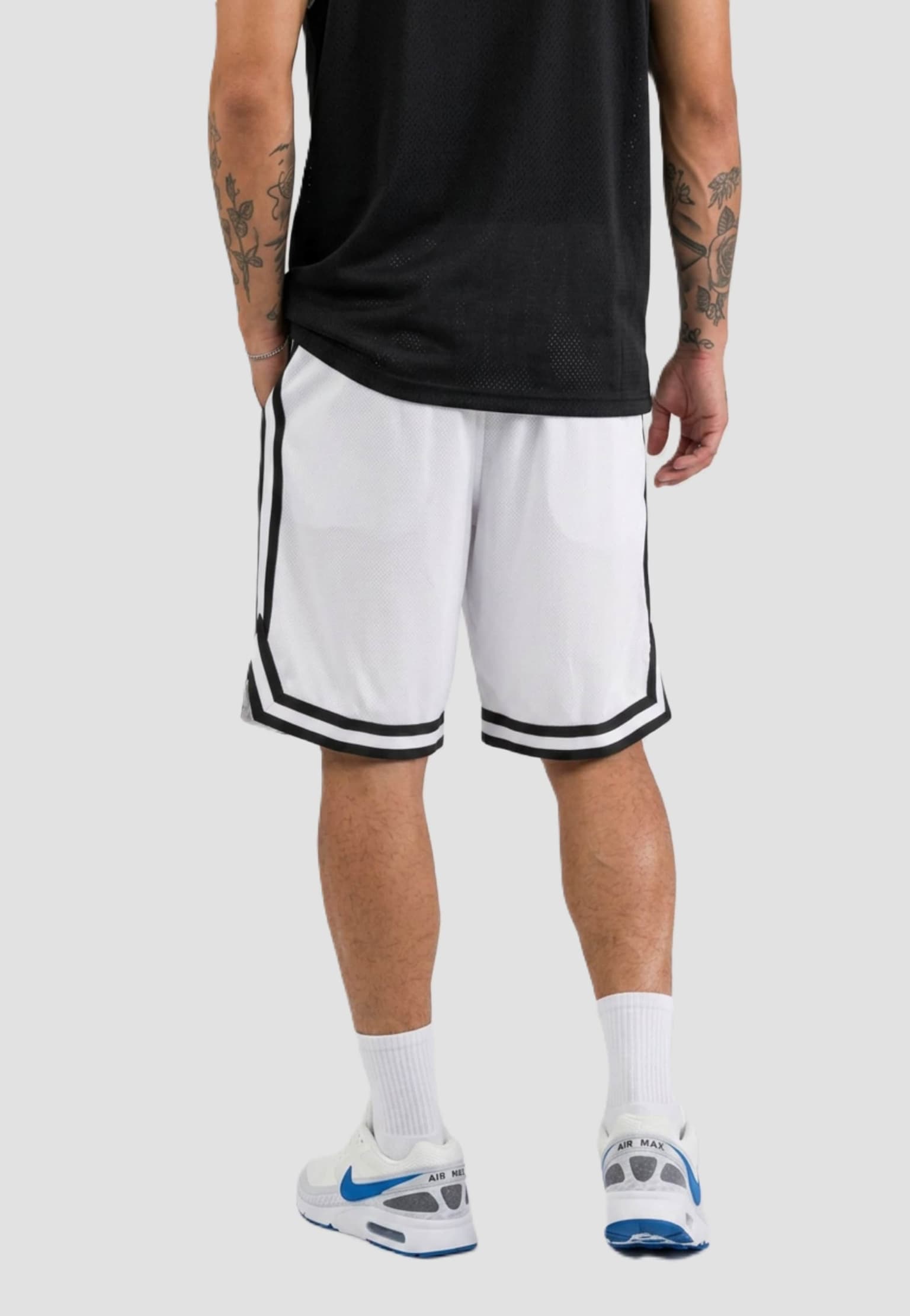 Urban Classics Stripes Mesh Short – Bild 2